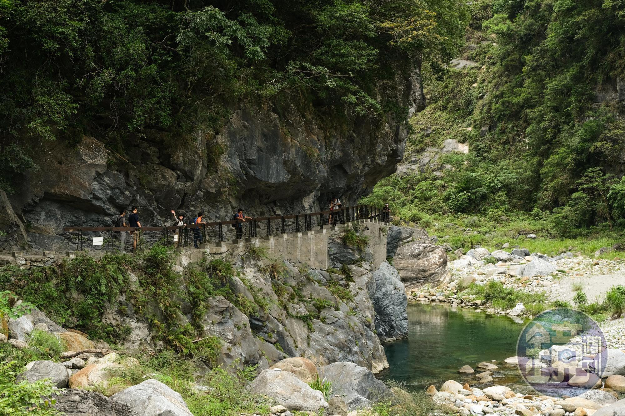 回程的砂卡噹步道是熱門的觀光景點,沿途地貌豐富。