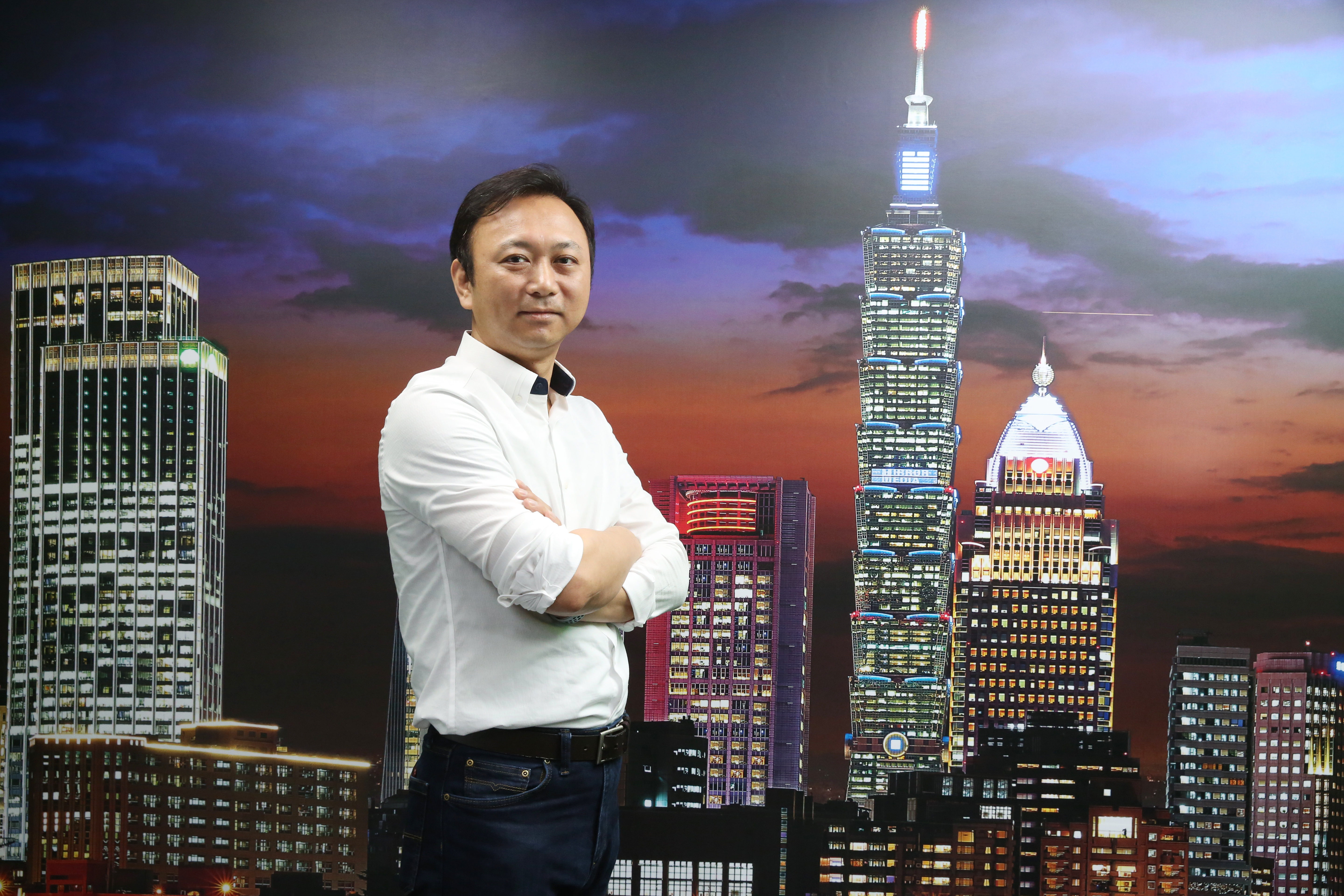 刑法中的偵查不公開，讓司法檢調線成為特別難跑的新聞。司法調查線的資深記者吳明儀，分享他如何跟不同的人物打交道、發掘案情，甚至主動發起調查。