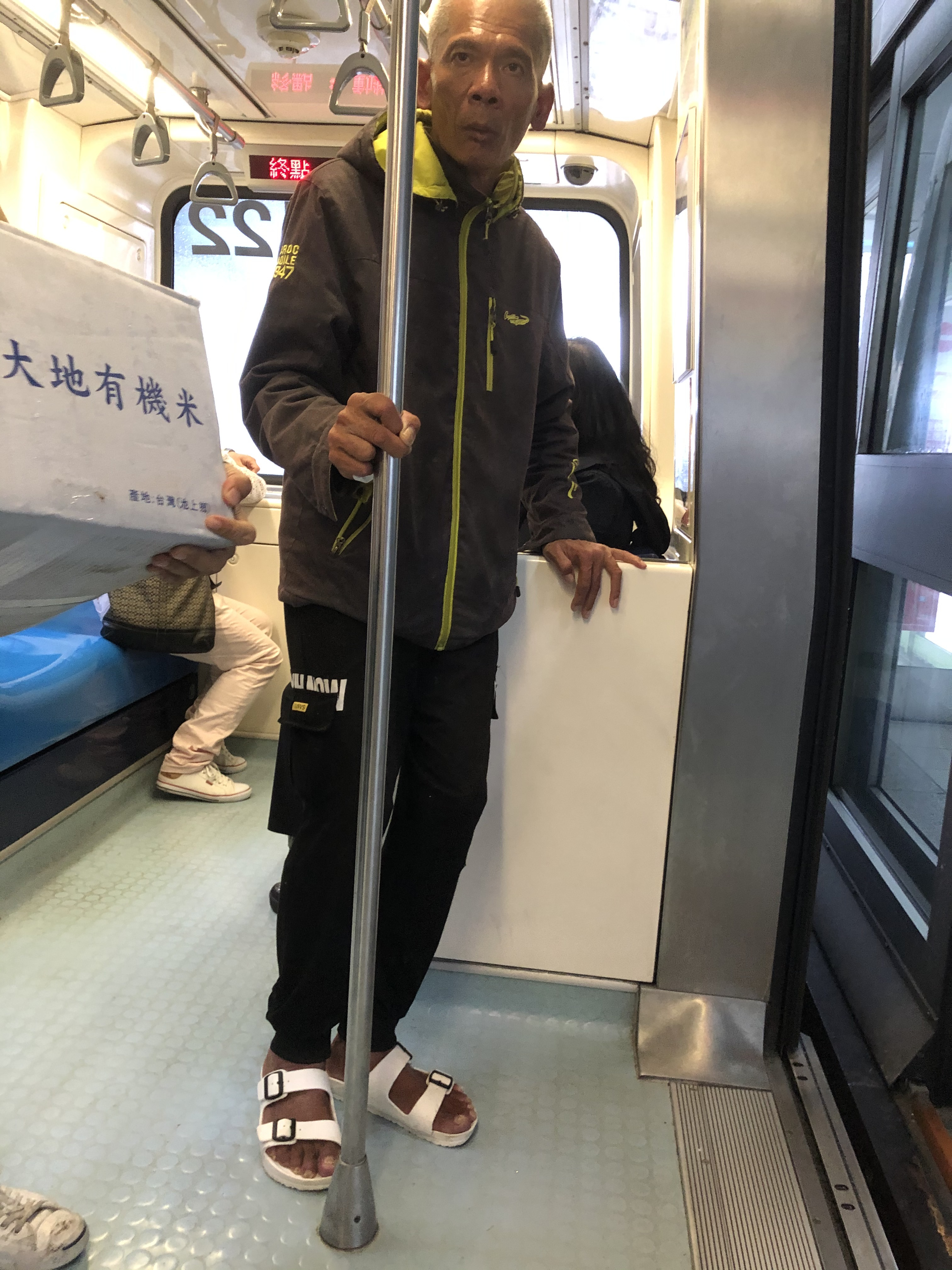 柯賜海與過去模樣相差甚遠，在人群中根本沒人認的出來。