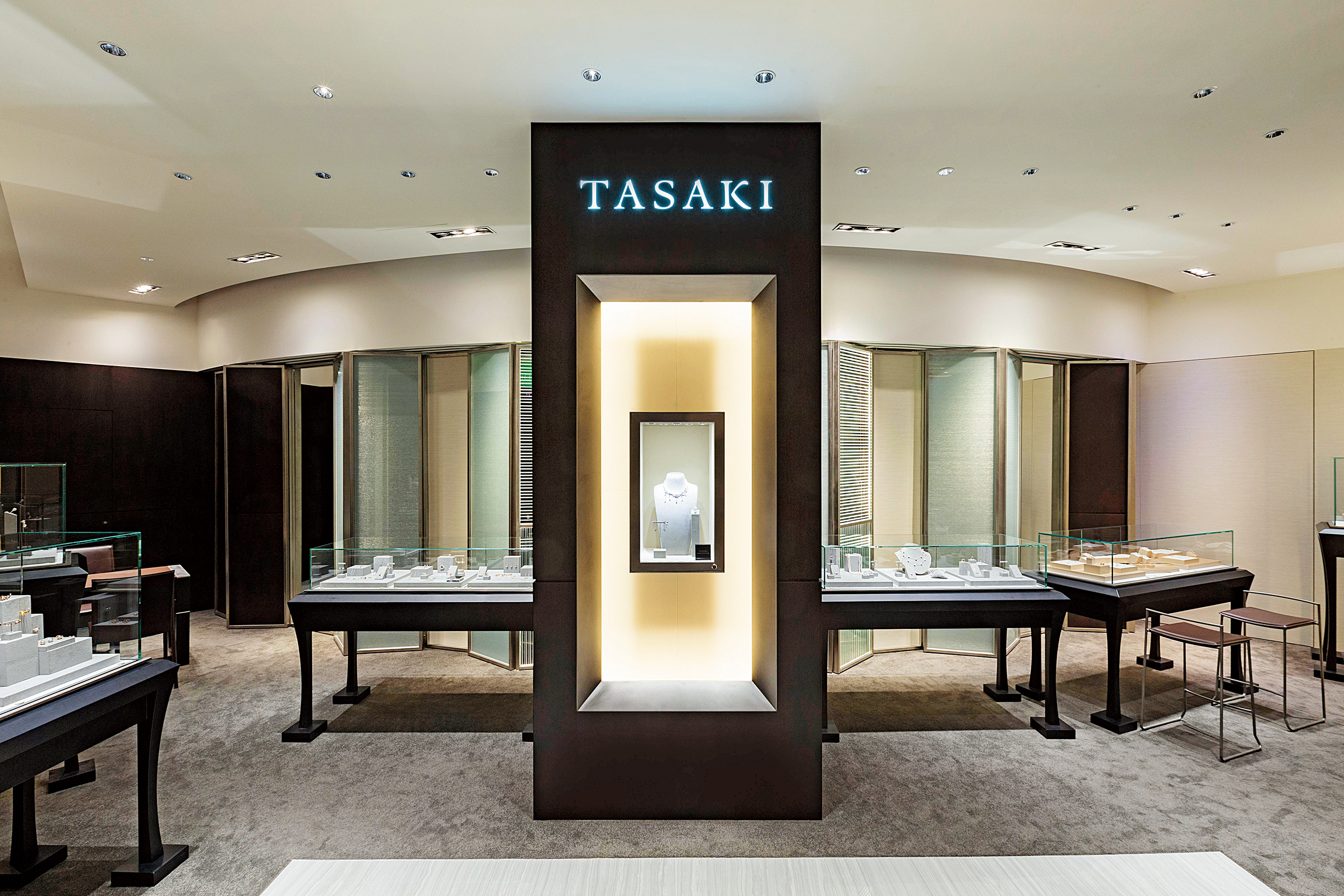 TASAKI全台首間形象概念店進駐微風廣場。(TASAKI提供)