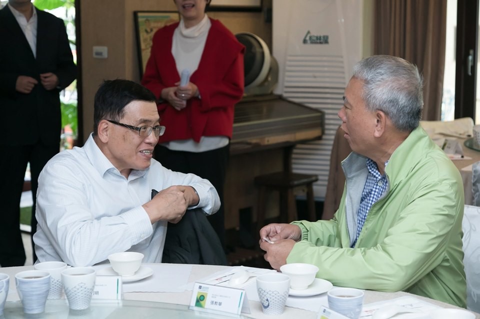 魏應充成立好食好事基金會推動第一屆「好食好事加速器計畫」，需要各領域業師一起協助年輕人投入食農領域的科技創新發展，黃河明也義氣相挺，一同提攜指導後輩。