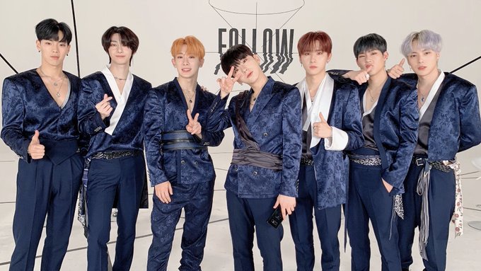 元虎（左三）不願自己私事影響Monsta X團體，做出退團決定。（翻攝自monstax推特）