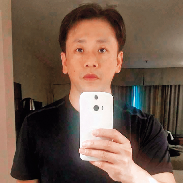 施慶鴻創立的鼎笙太陽能公司,涉嫌吸金詐騙,已遭多名被害人提告。(翻攝臉書)