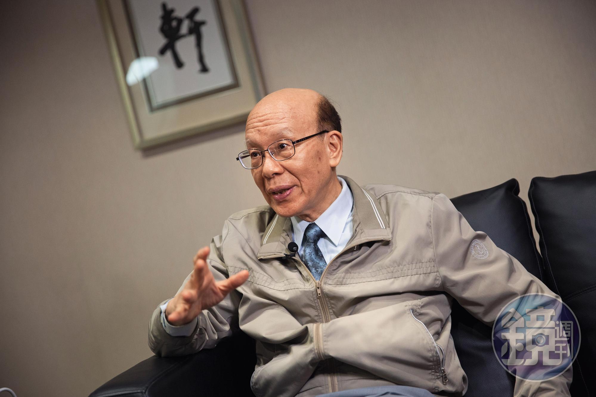台大前校長李嗣涔研究超自然現象,他相信有靈界及特異功能存在,還在台大開課,吸引不少學生前來聆聽。