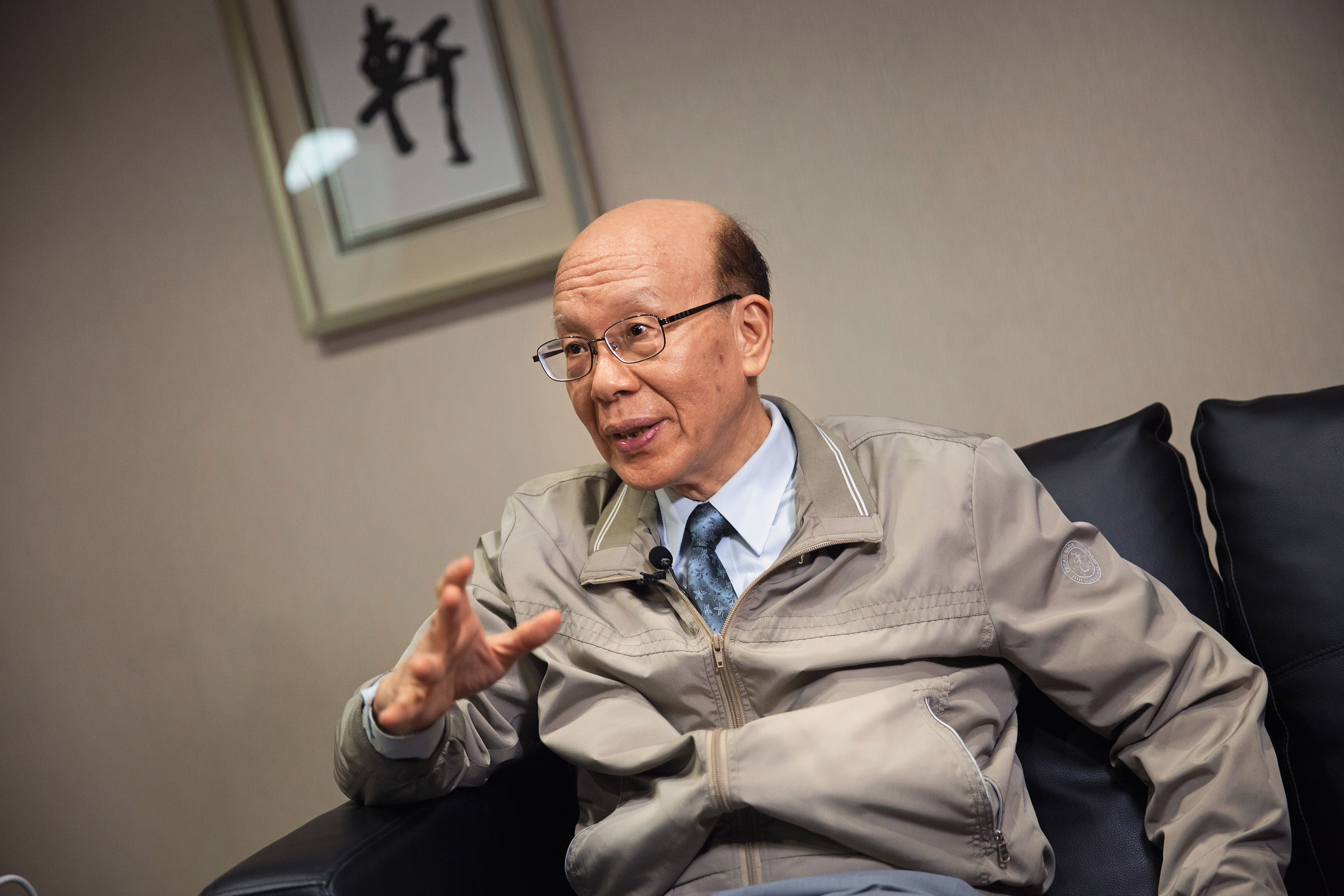 台大前校長李嗣涔研究超自然現象,他相信有靈界及特異功能存在,還在台大開課,吸引不少學生前來聆聽。