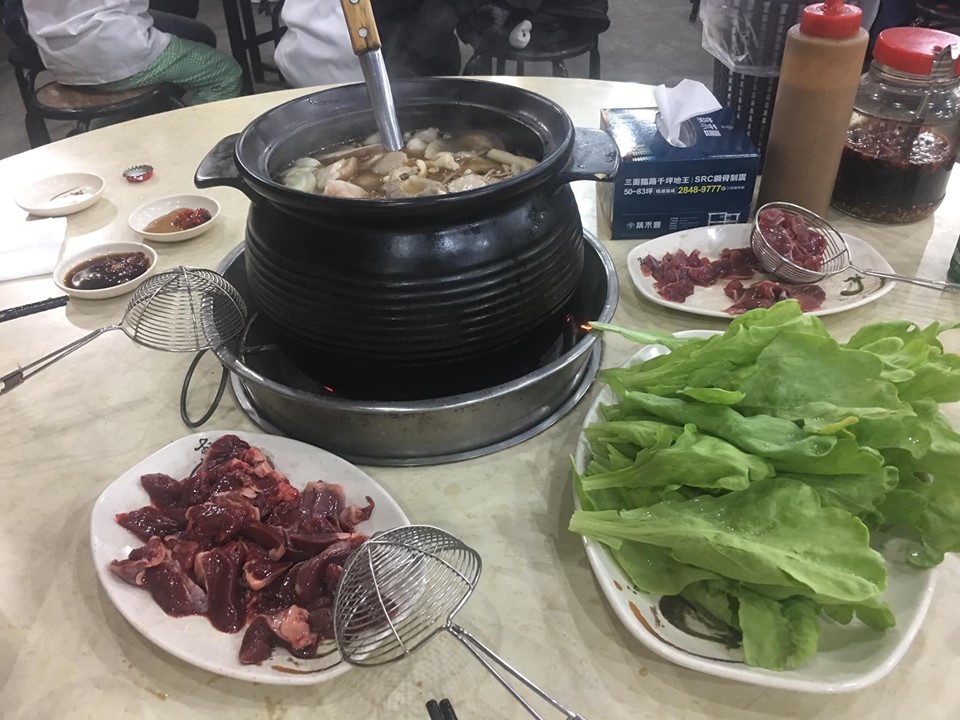 李來希發祭品文:倘若韓國瑜當選,他要大擺宴席請大家吃10桌薑母鴨。(翻攝自李來希臉書)