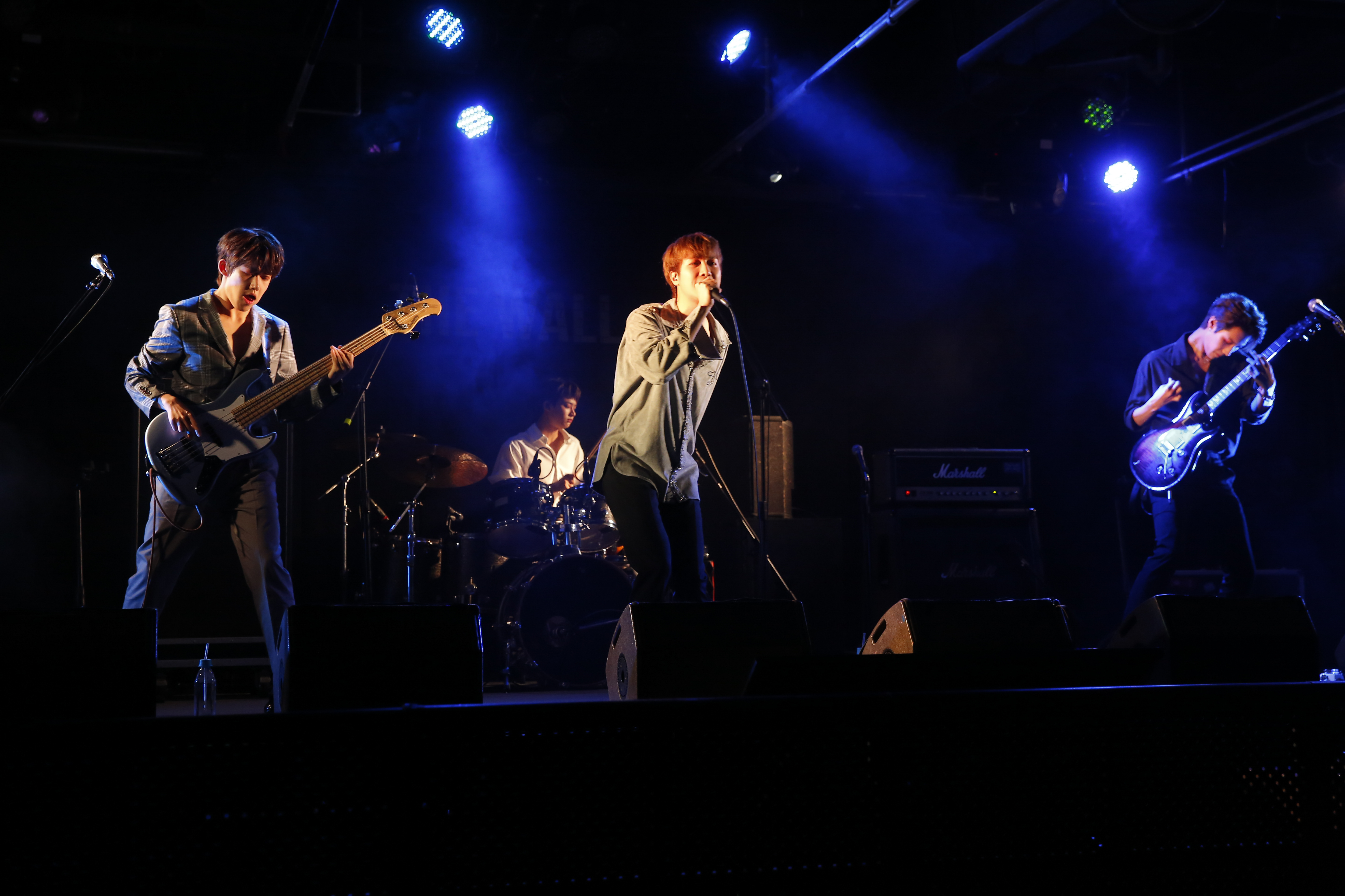 韓國樂隊IZ在台獻出首次演出。