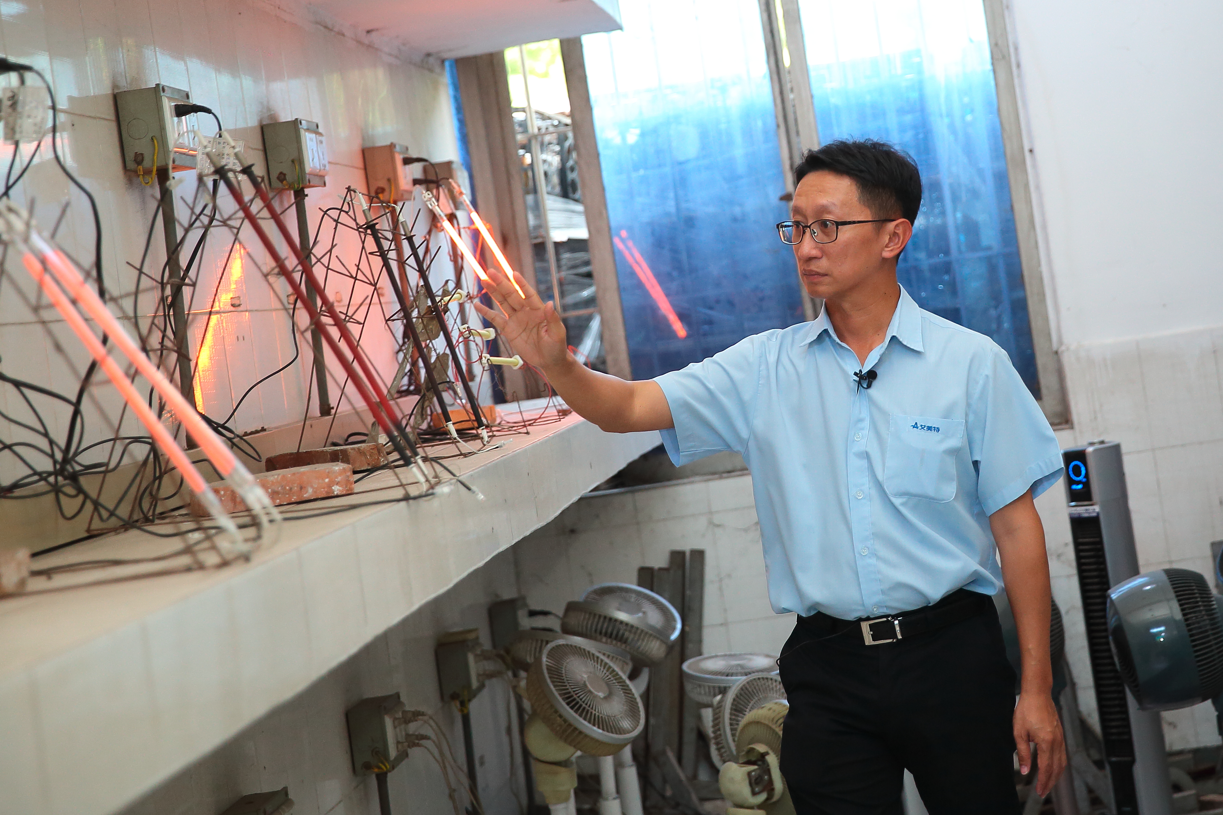 艾美特深圳總廠內設有365天不斷電的產品壽命實驗室，每年電費都超過百萬人民幣。