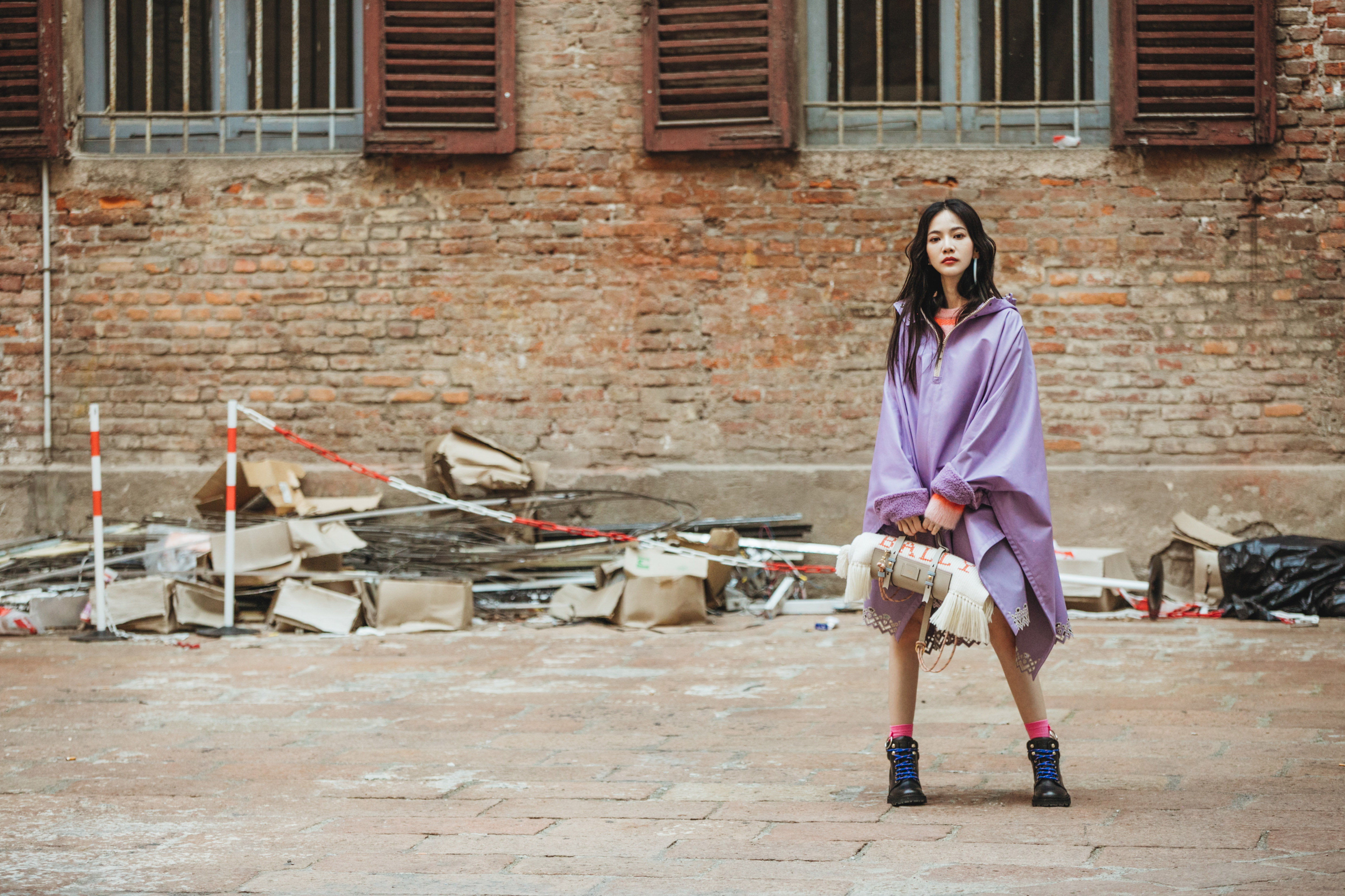 曾之喬身著BALLY 2019秋冬系列服裝，在米蘭時裝週時拍攝形象照。（美之心提供）