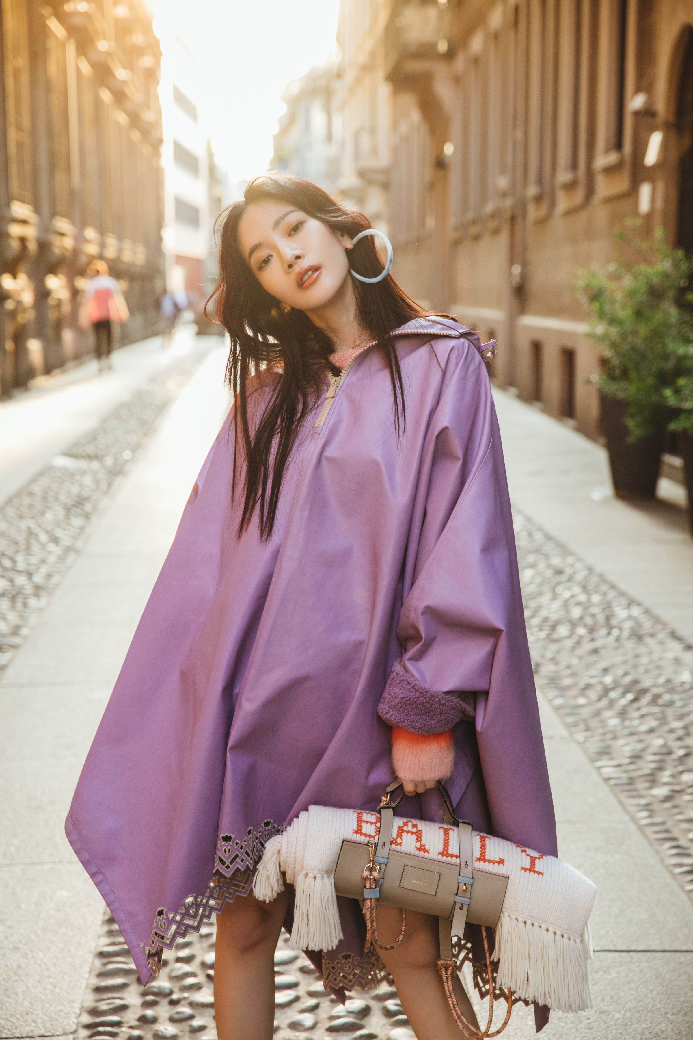 曾之喬穿著的BALLY，將強勢回歸台灣市場。（美之心提供）