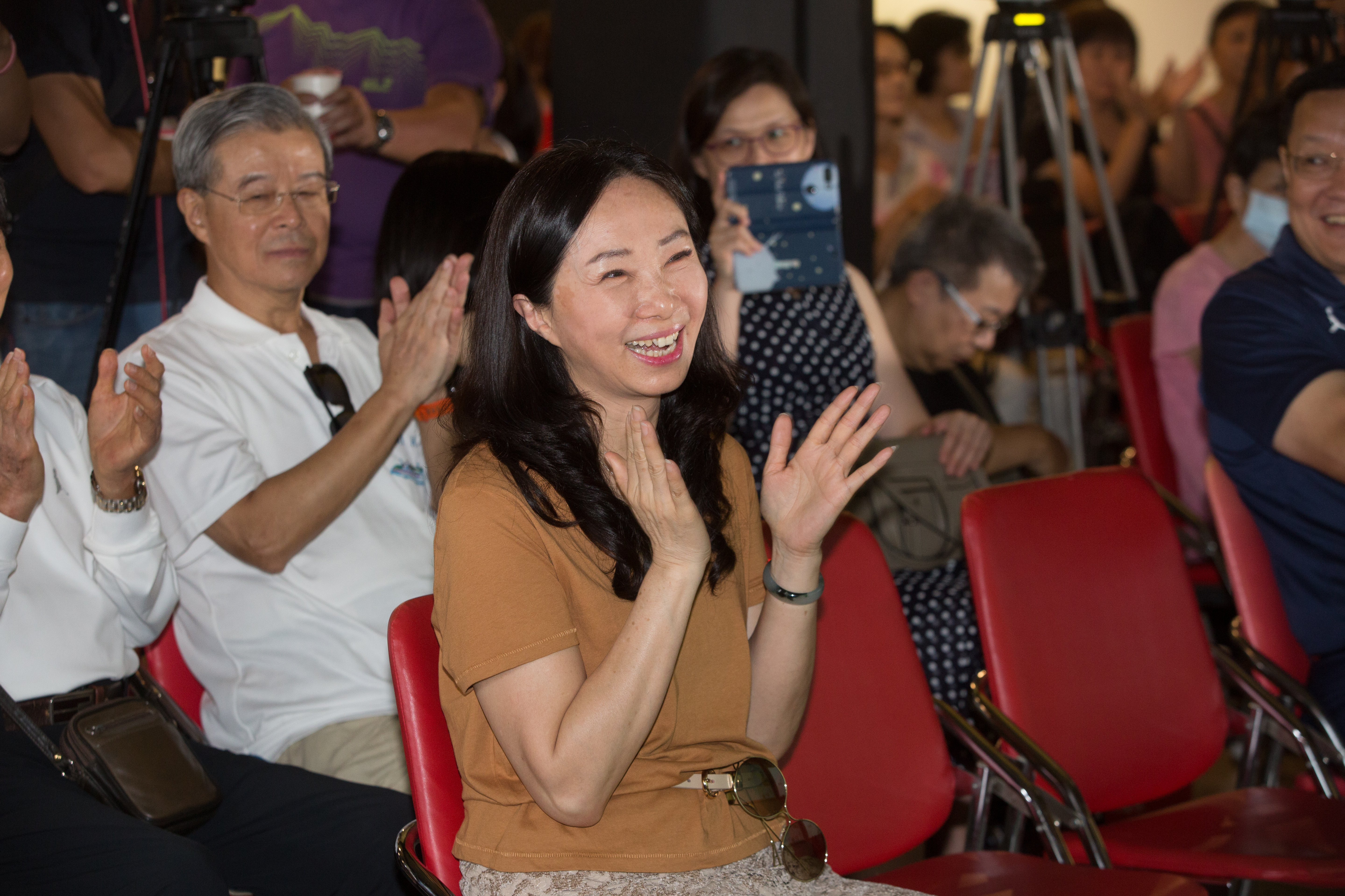 對於韓國瑜提出學貸免息政策，被問到若有人不還恐成呆帳怎麼辦，李佳芬回答「政府就吞了吧」。（本刊資料照）