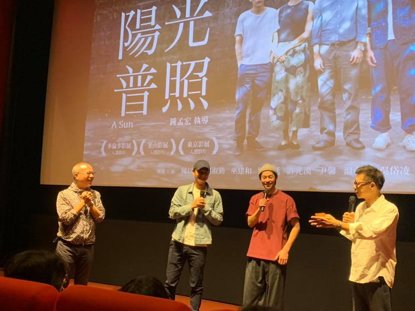 導演鍾孟宏率演員們出席映後QA，獲得不少支持，電影開出首週末350萬票房佳績。（甲上提供）