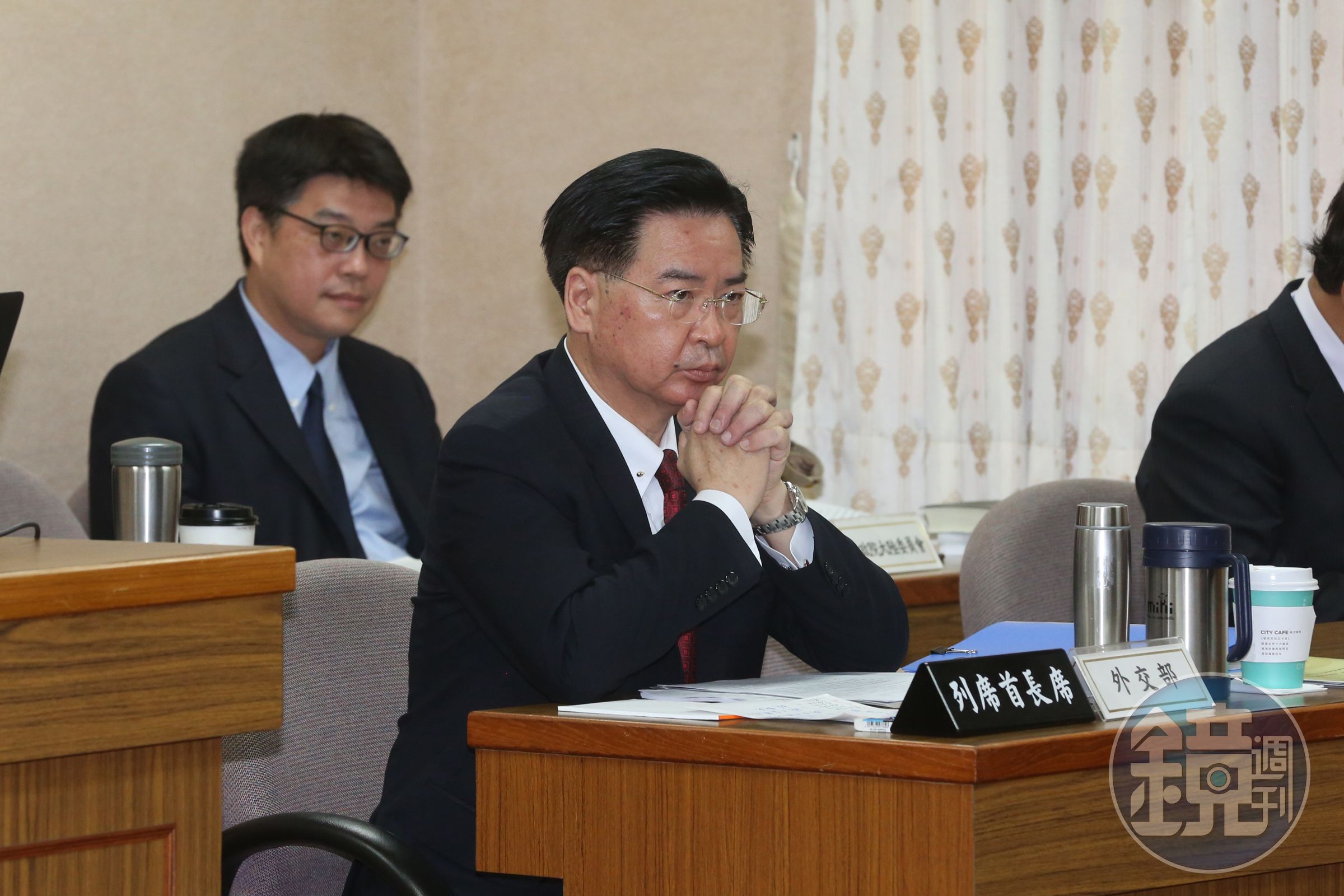 外交部指出，中華民國台灣國民是主權國家，政府對我國國民行使領事權與中國無涉。