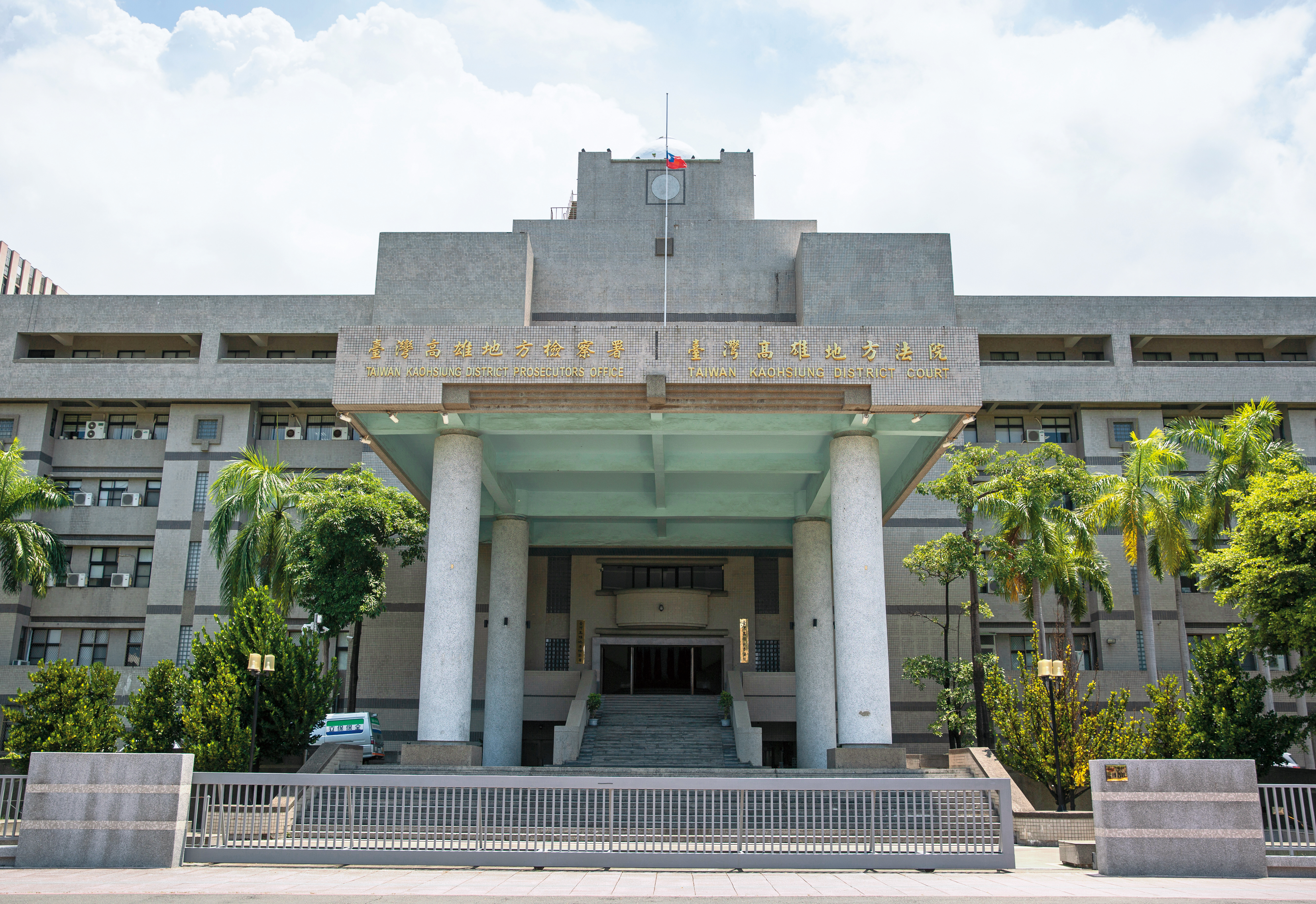 高雄地檢署(圖)偵辦陳瑞卿命案,將4名受刑人、2名管理員聲押獲准。