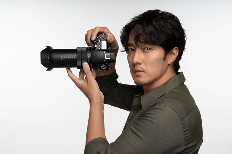 蘇志燮本週五將出席在南港展覽館舉辦的2019韓國文化觀光大展。（翻攝於51 Official IG）