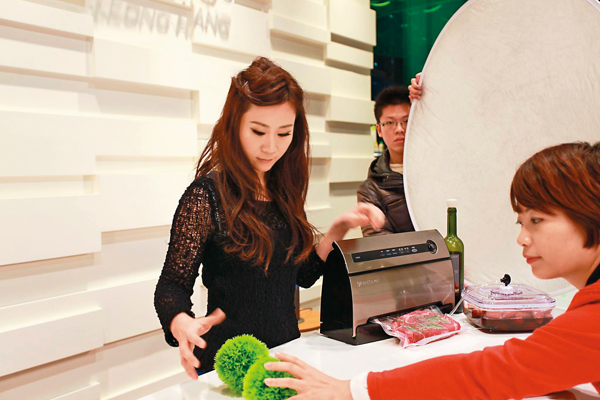 安晨妤常在臉書上傳工作照，與粉絲分享生活點滴。（翻攝自安晨妤臉書）