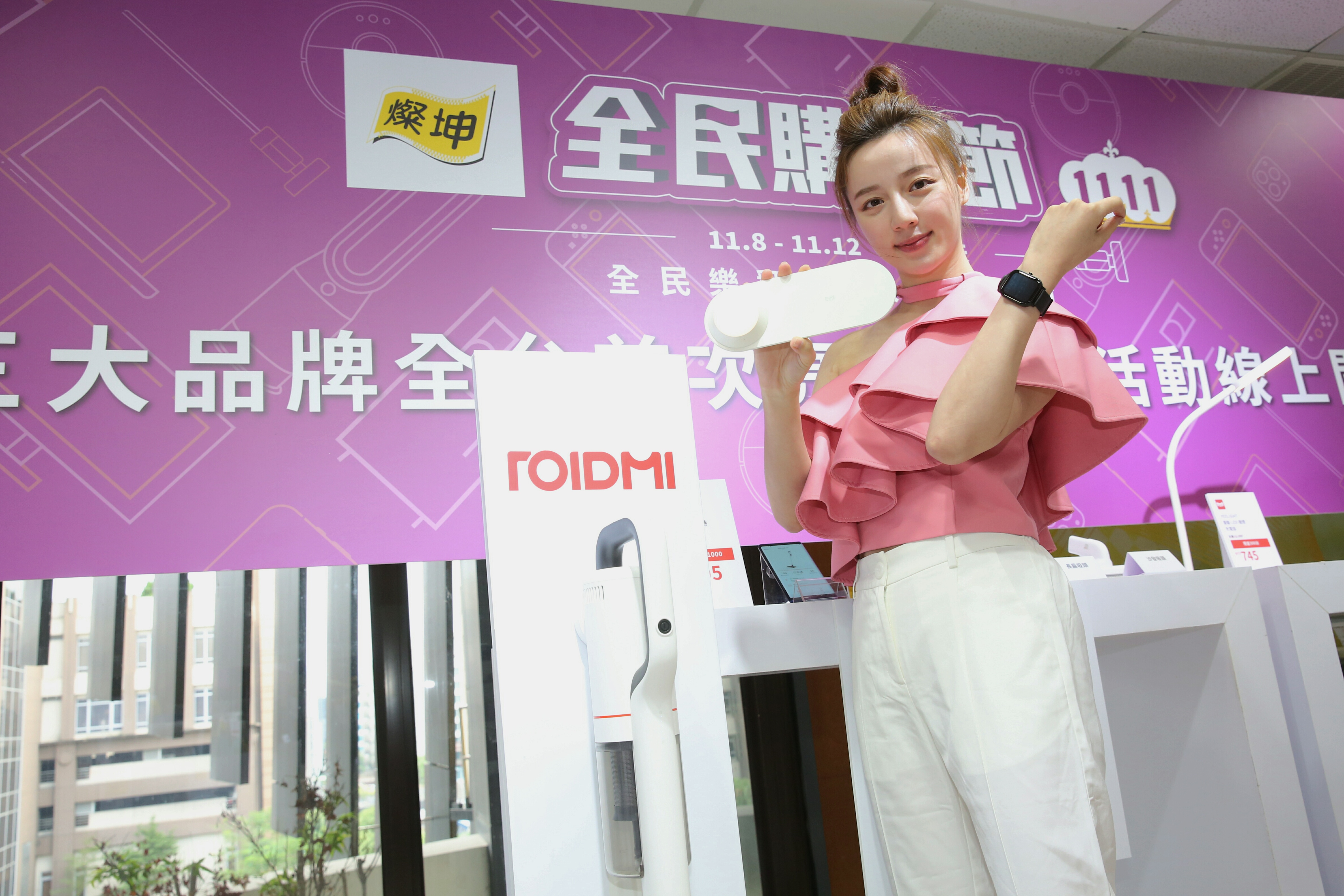 燦坤獨家引進3大科技品牌商品，包含智慧清掃類睿米Roidmi、智慧穿戴類華米Amazfit、智慧照明類易來Yeelight。