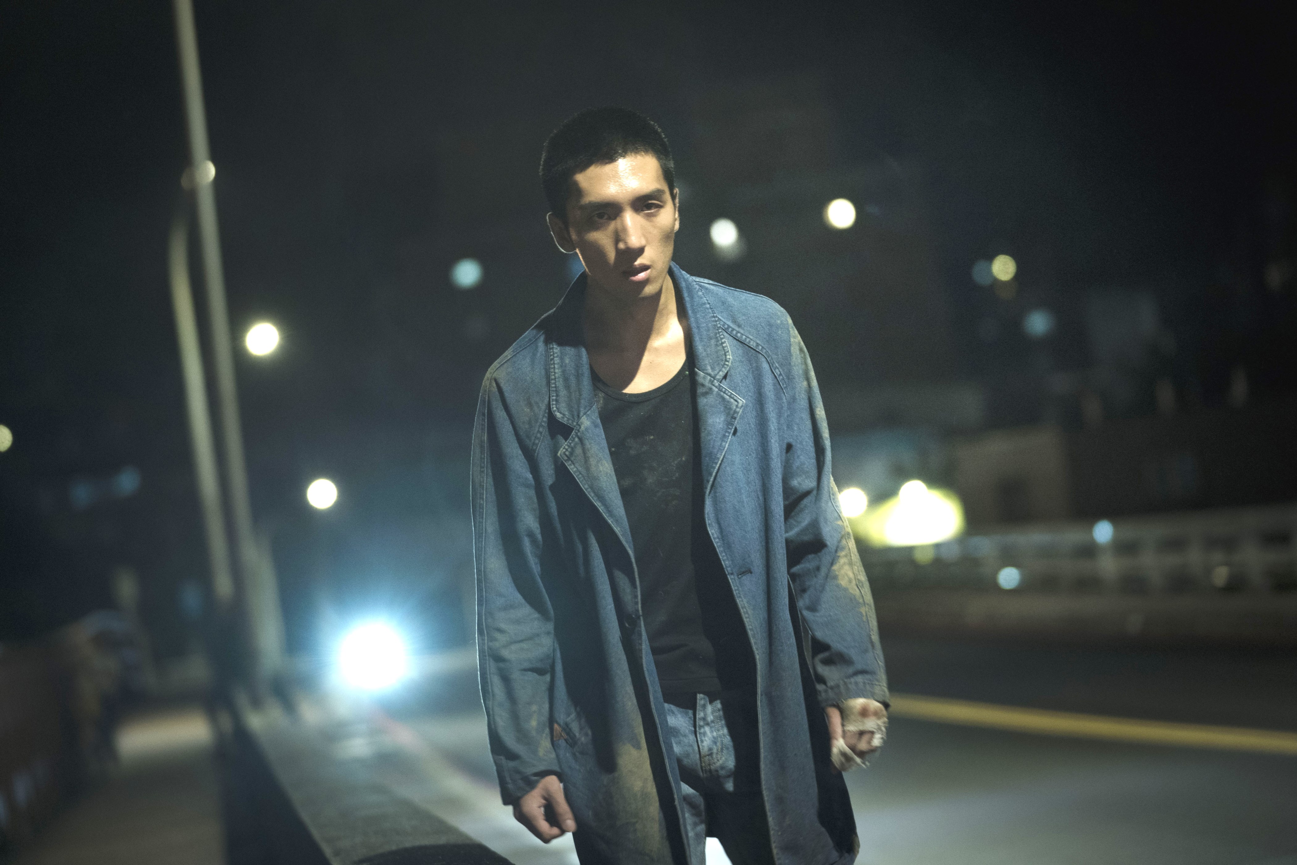 為了演《樂園》的角色,原騰用另類減肥法激發怒氣,張狂又帶著悲哀的演出令他獲得金馬的青睞,入圍本屆新人獎。(CatchPlay提供)