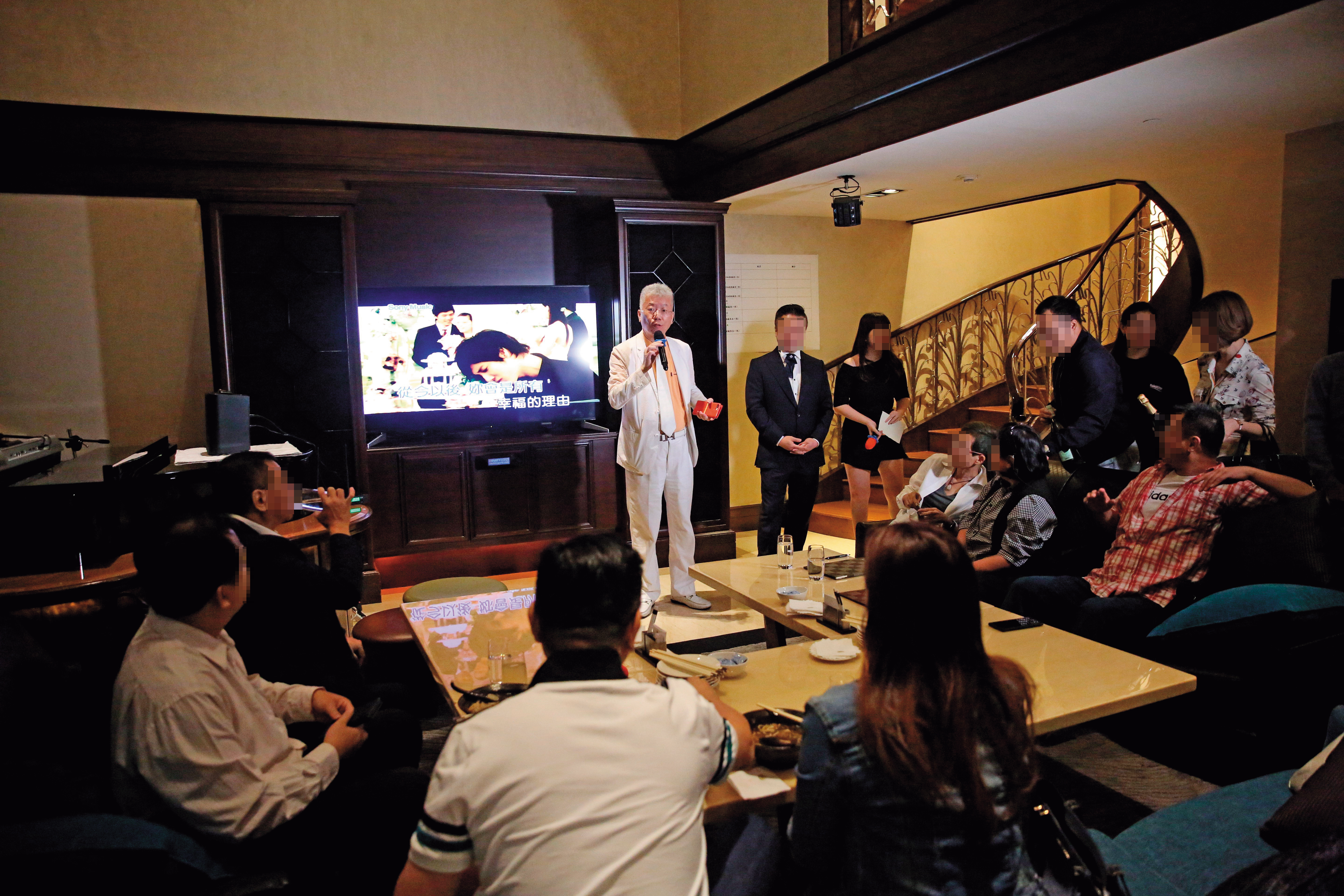 李光輝11月1日舉辦生日派對，原本要出席的翁子涵最後因病沒來。（讀者提供）