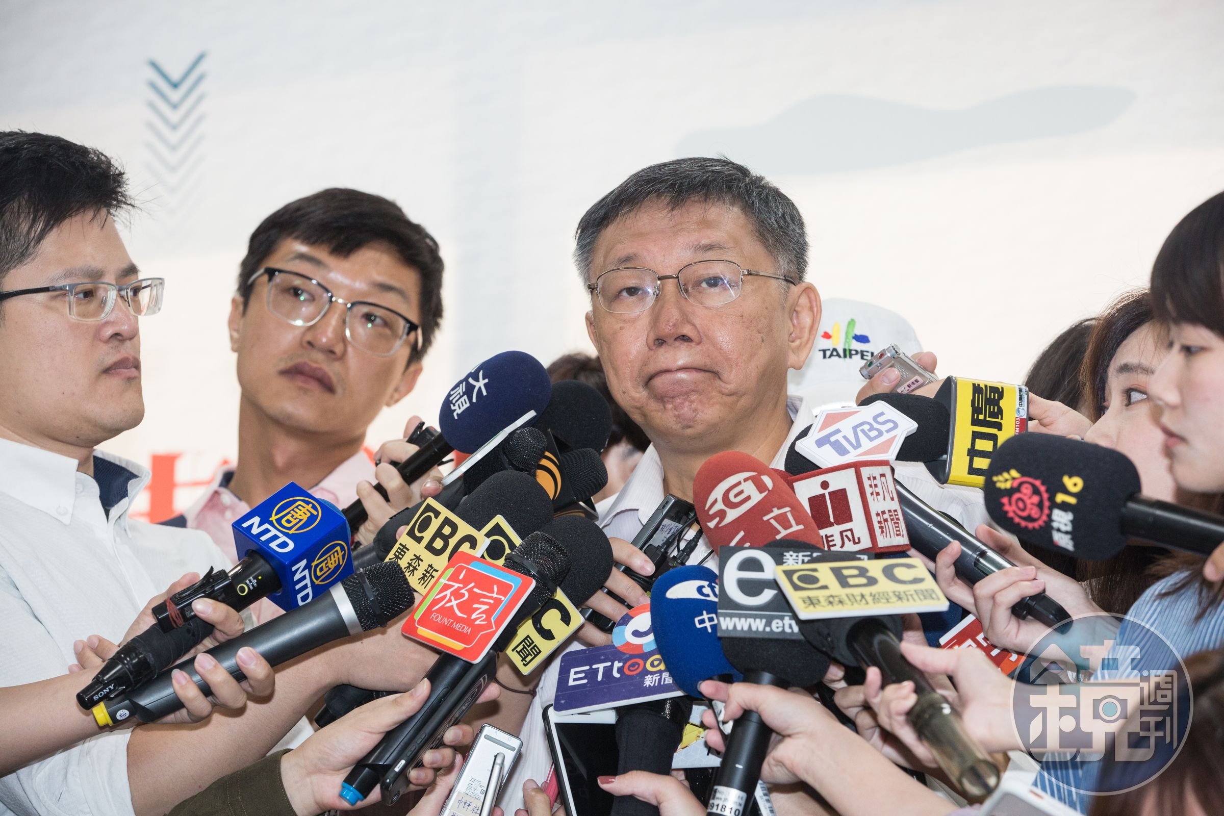 柯文哲針對陳佩琪的發文，苦笑說「回去要加強約束」。（資料照）