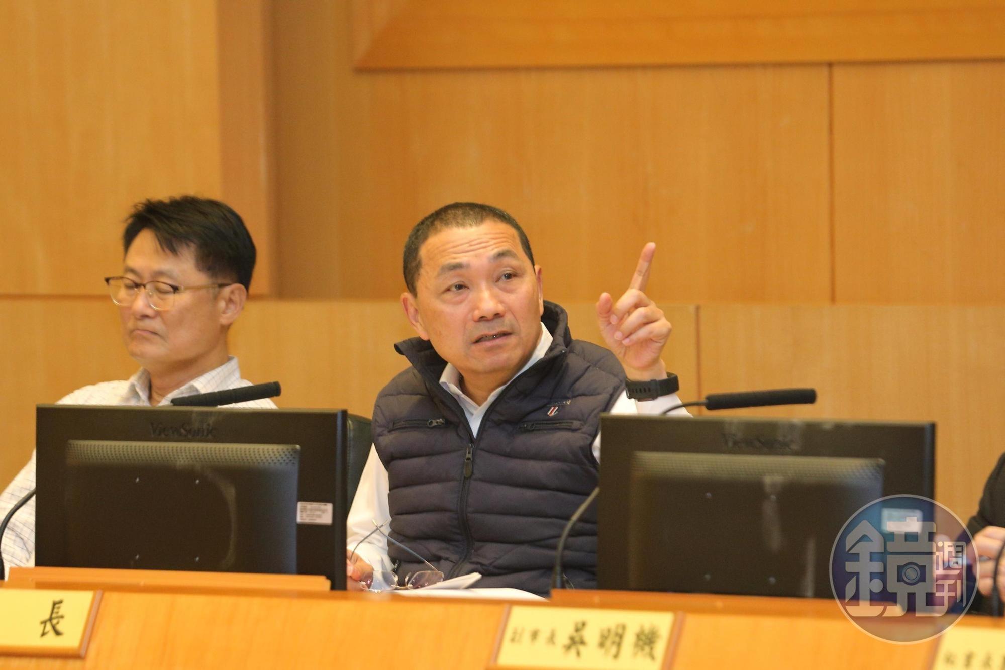 侯友宜在今日市政會議要求29位區長在此次選舉中嚴守行政中立。