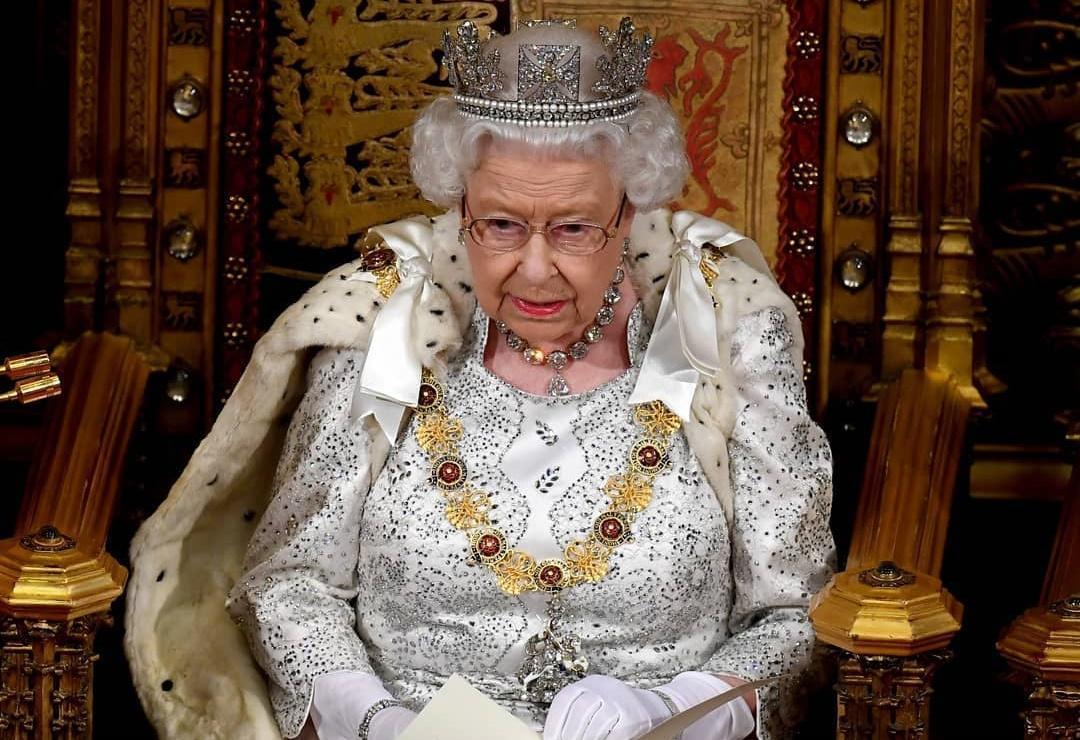 英國女王伊莉莎白二世自2019年起就不再穿真皮草。(翻攝自theroyalfamily IG)