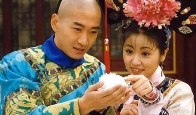 20年前紅極一時的《還珠格格》,捧出林心如、趙薇、范冰冰等超級巨星,周杰在其中飾演爾康。(翻攝自網路)