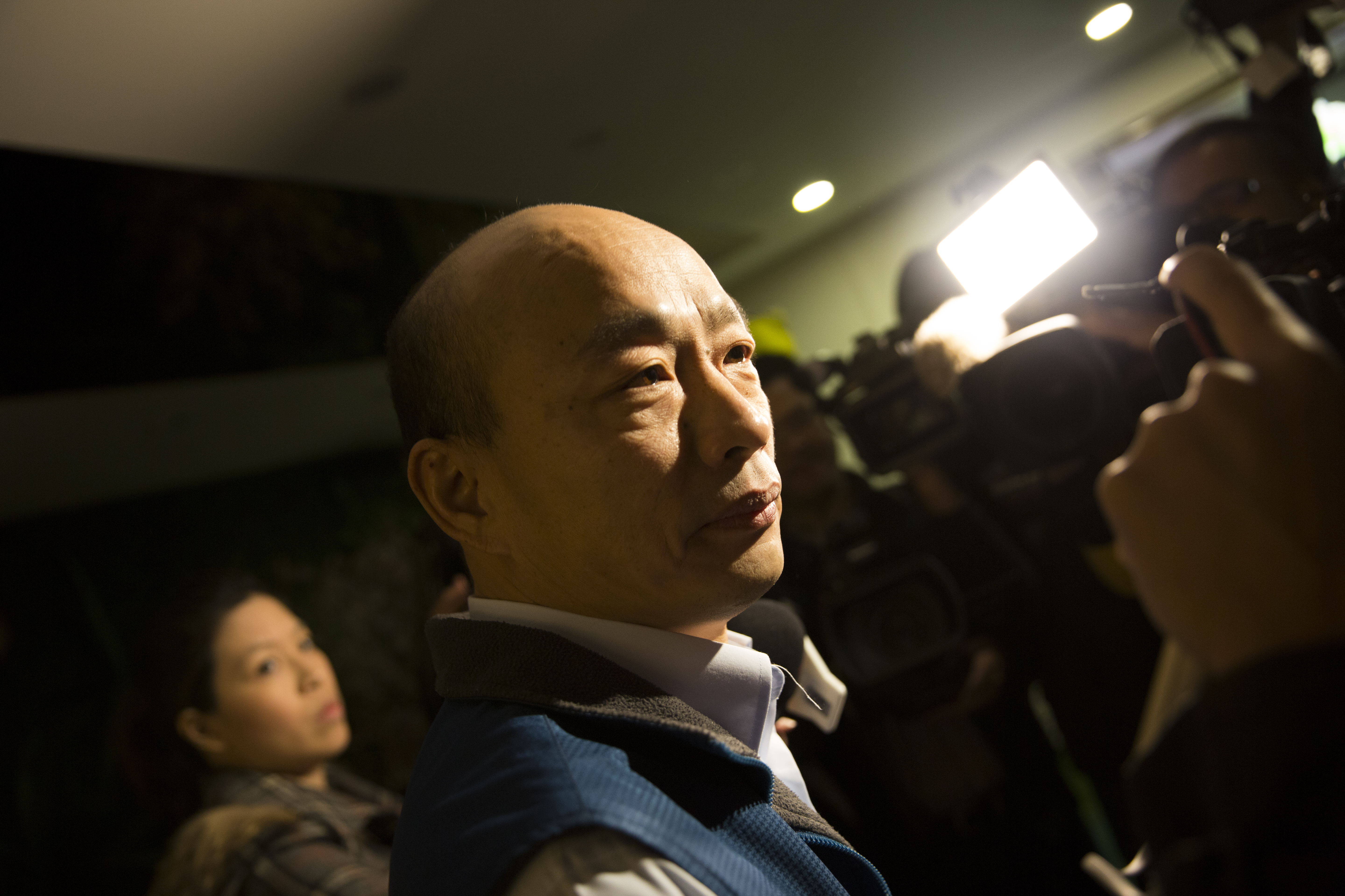 回應施壓台肥買豪宅疑雲時，韓國瑜不忘幽默自嘲「那時候的心情，應該要到按摩店紓壓」。（本刊資料照）