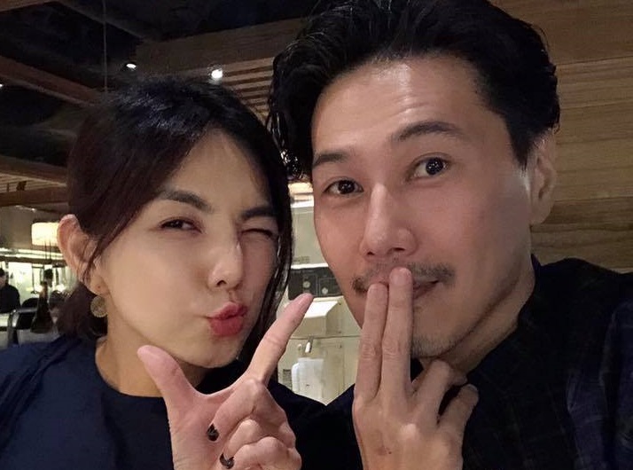 Ella與老公賴斯翔一向很甜，沒料到半路竟殺出小三。（翻攝自Ella臉書）