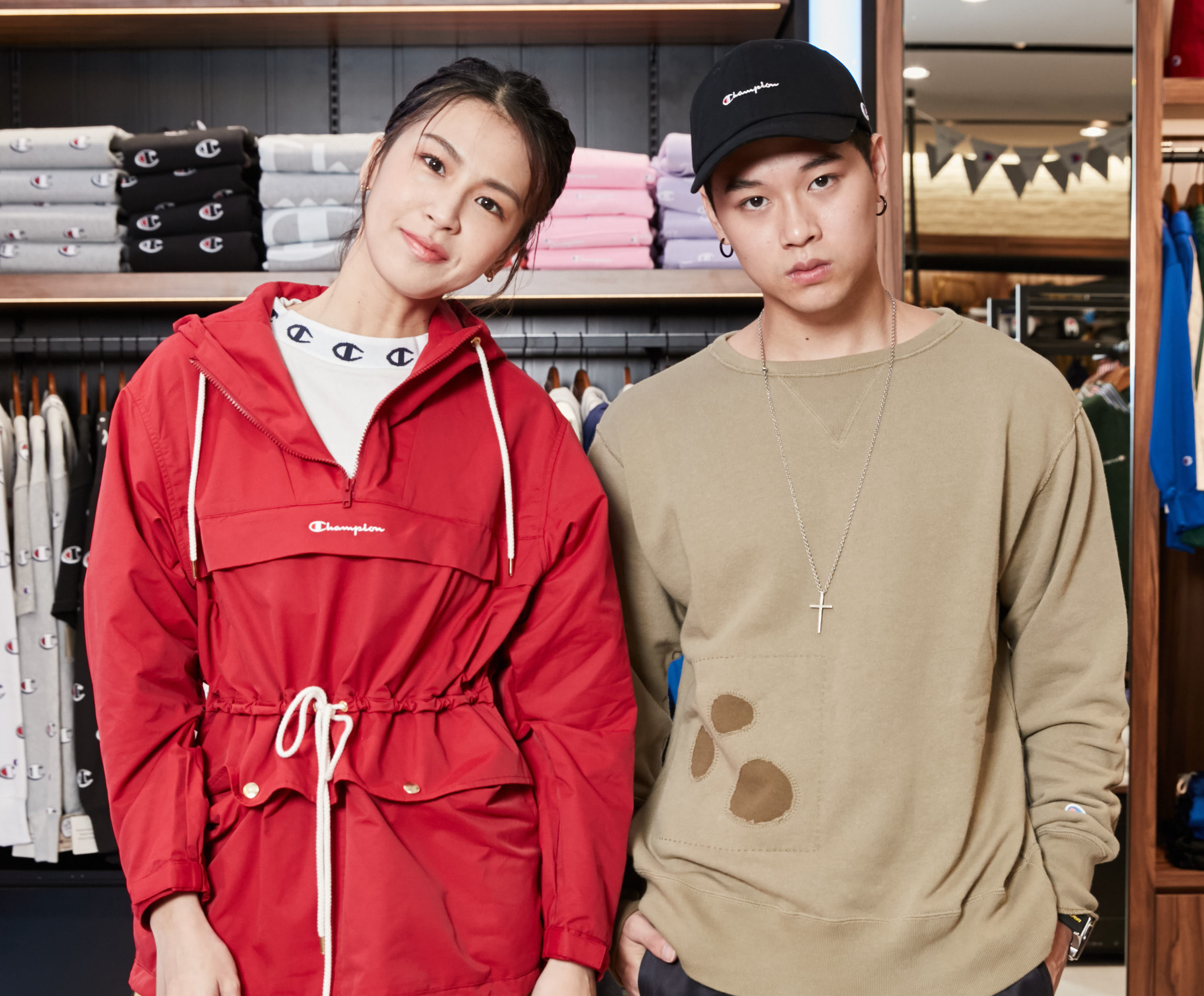 曾沛慈、高爾宣出席Champion 101形象概念店開幕活動。（Champion Taiwan）