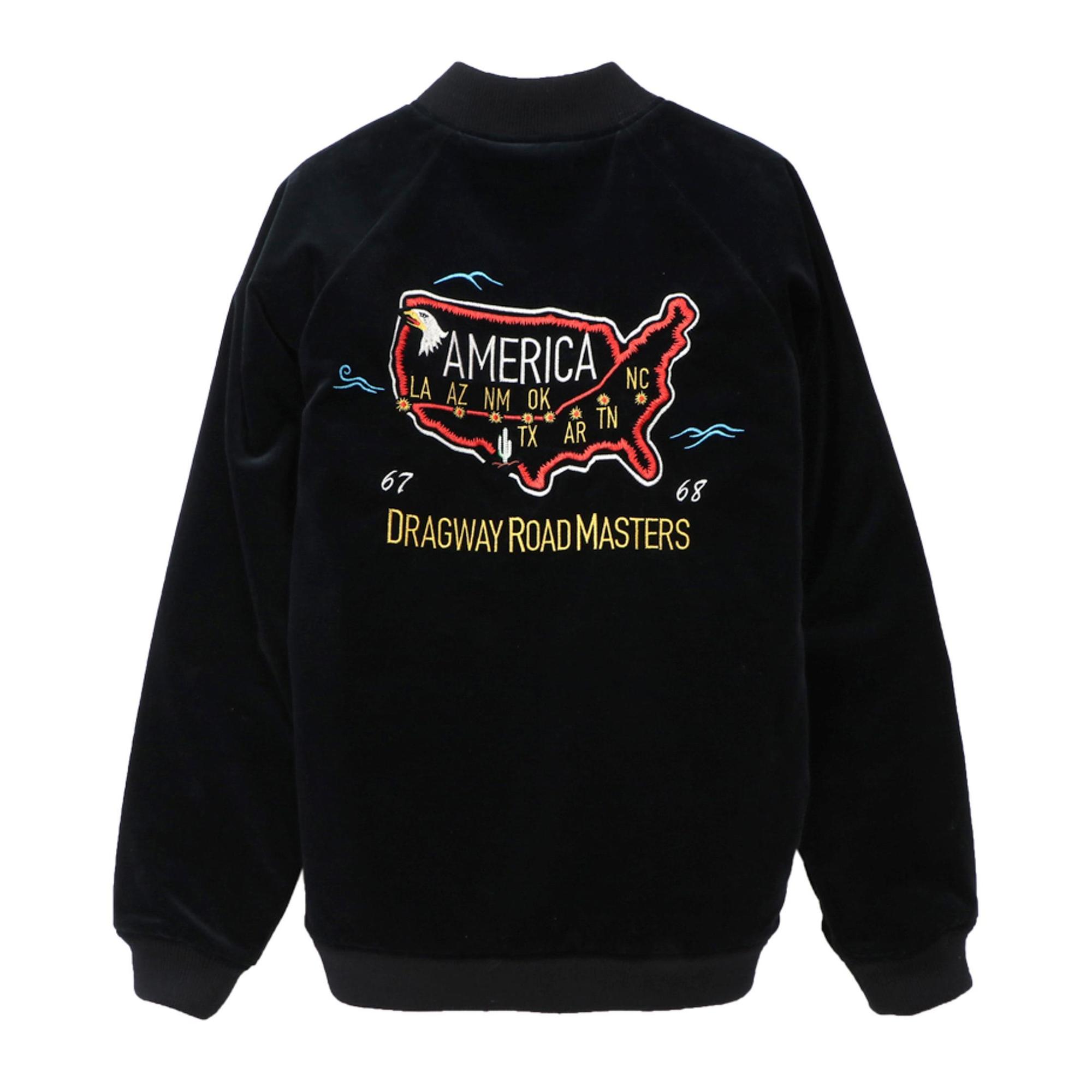 Champion刺繡外套。NT$8,800元。(Champion Taiwan)