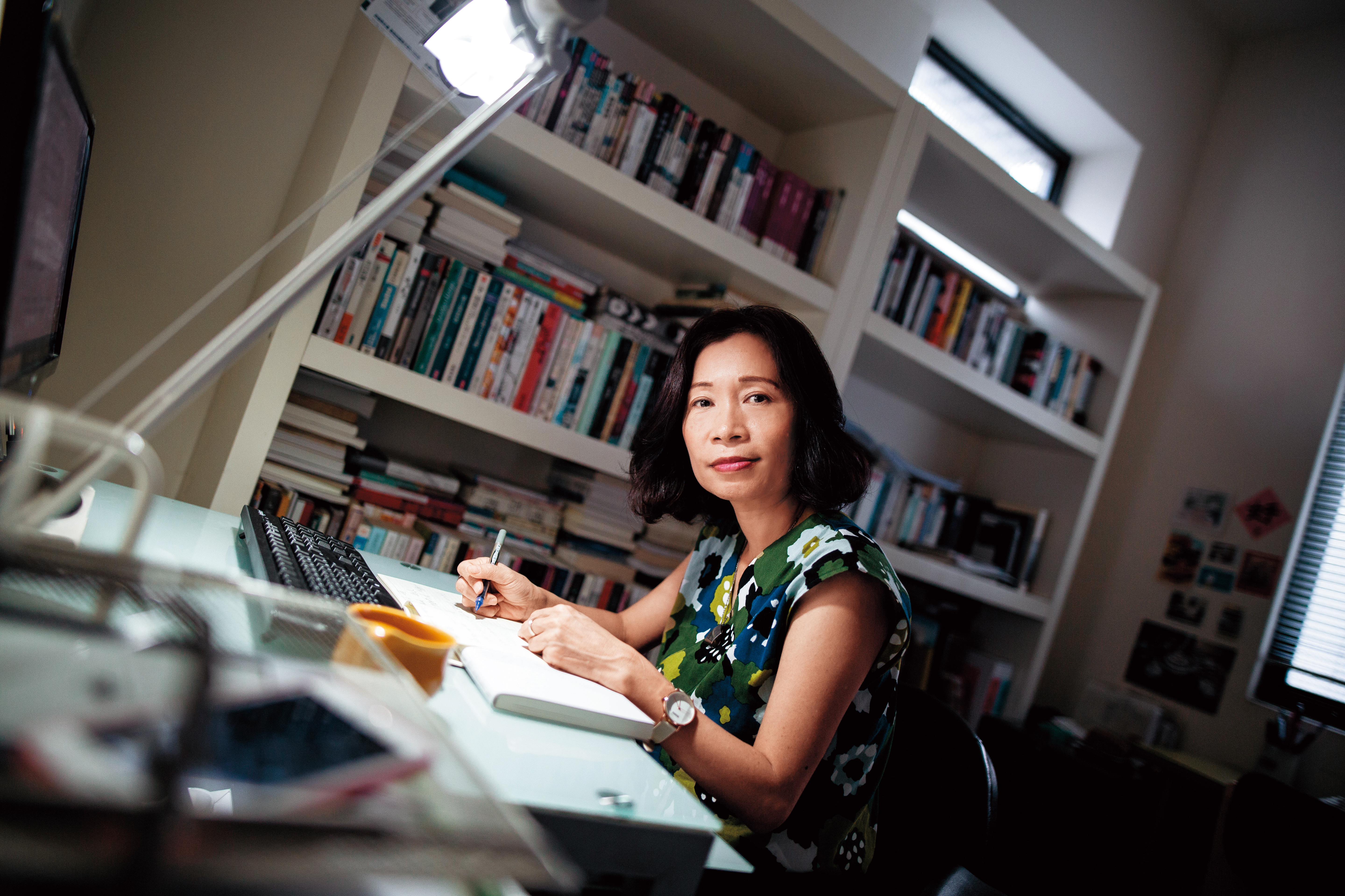 上升星座在魔羯的陳雪，為了寫小說，把生活調整得規律有序，她自嘲像是軍人，「哪怕去坐牢也可以，因為坐牢也可以寫作。」