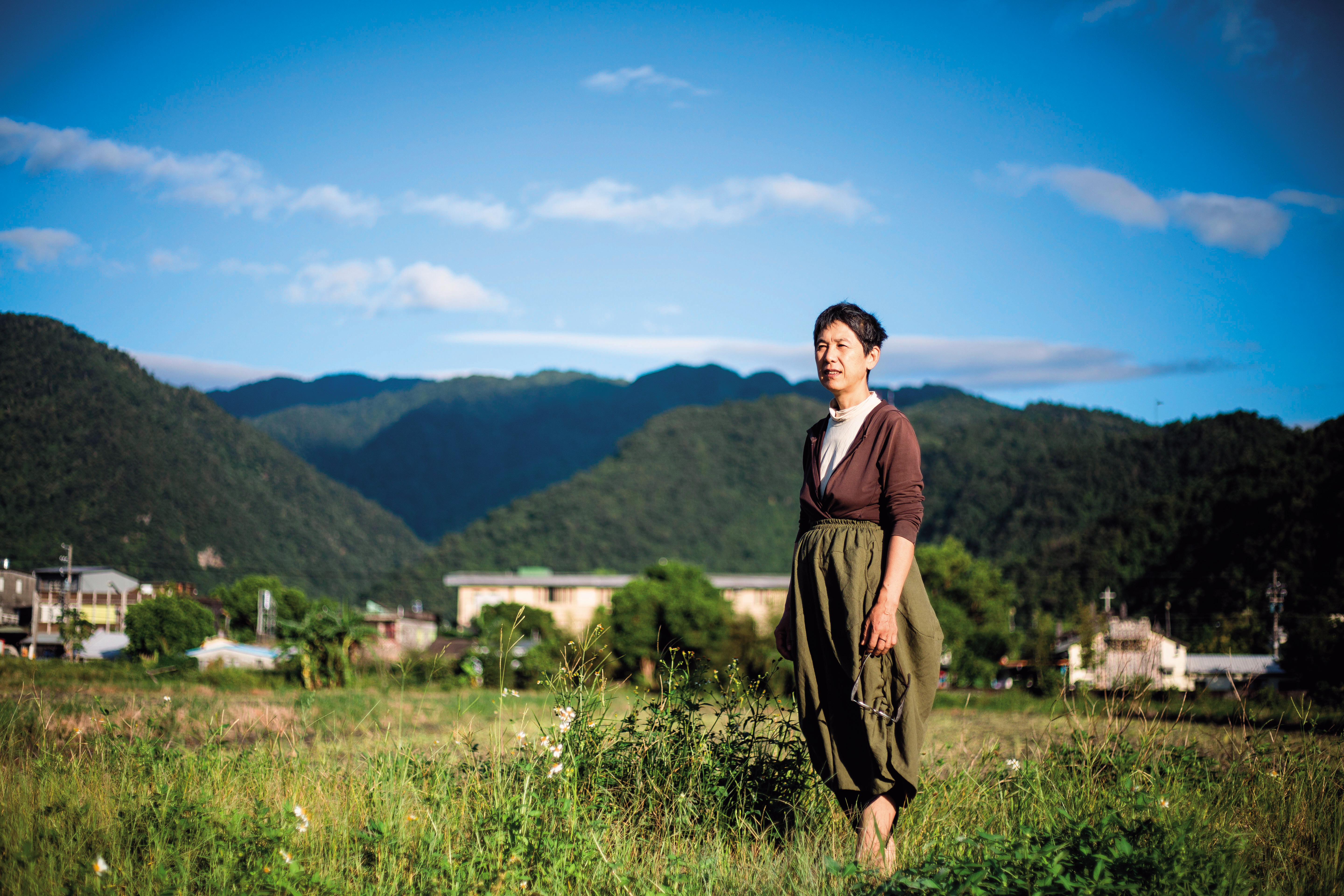 過去2年，寇延丁落腳宜蘭縣員山鄉深溝村種2分地，過著晴耕雨讀、種田釀酒的生活。