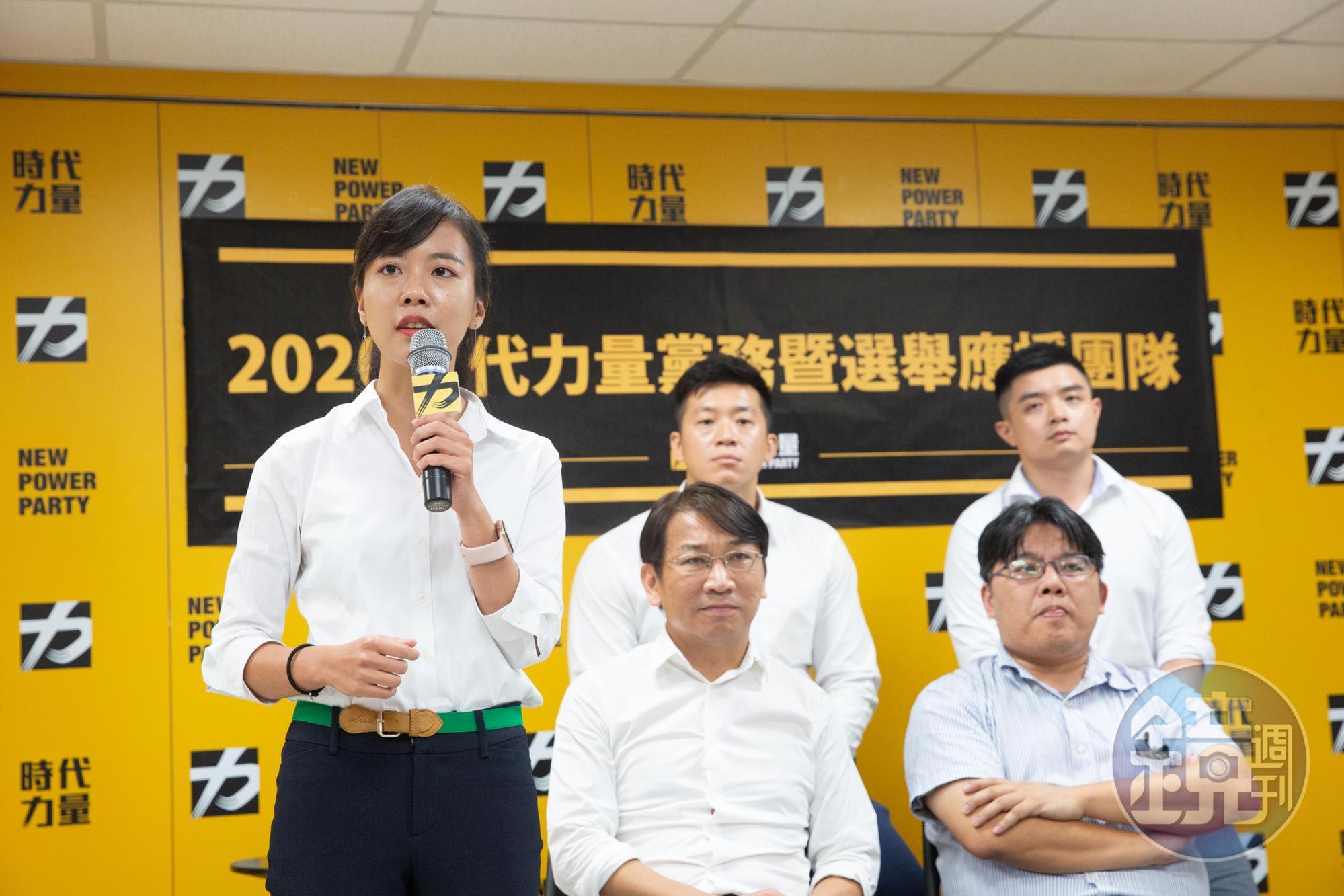 針對本刊獨家消息，吳佩芸回應，因為這是黨內群組，是否有相關言論他不便做任何評論。