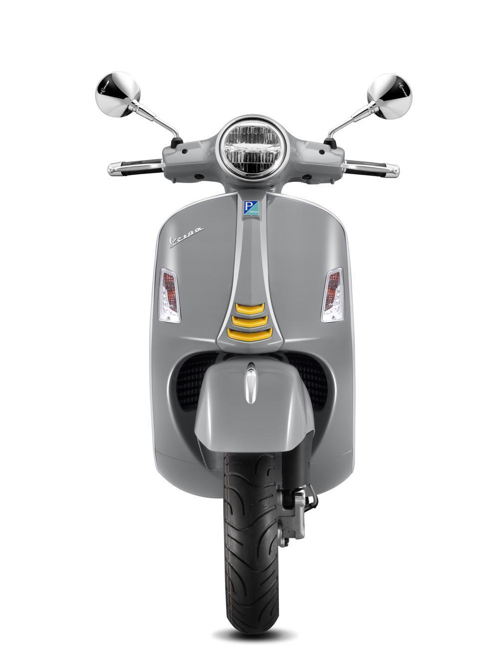 造型的升級特點包括:LED頭尾燈採用類似於Vespa 946車款頭尾燈的設計、新的車體設計、全新控制握把、全新的前土除鍍鉻飾蓋、改款的鍍鉻後視鏡、全新的車側蜂巢格柵紋散熱片、全新的GTS logo銘版、一眼就能識別Vespa經典的跳色V型喇叭領結飾蓋。