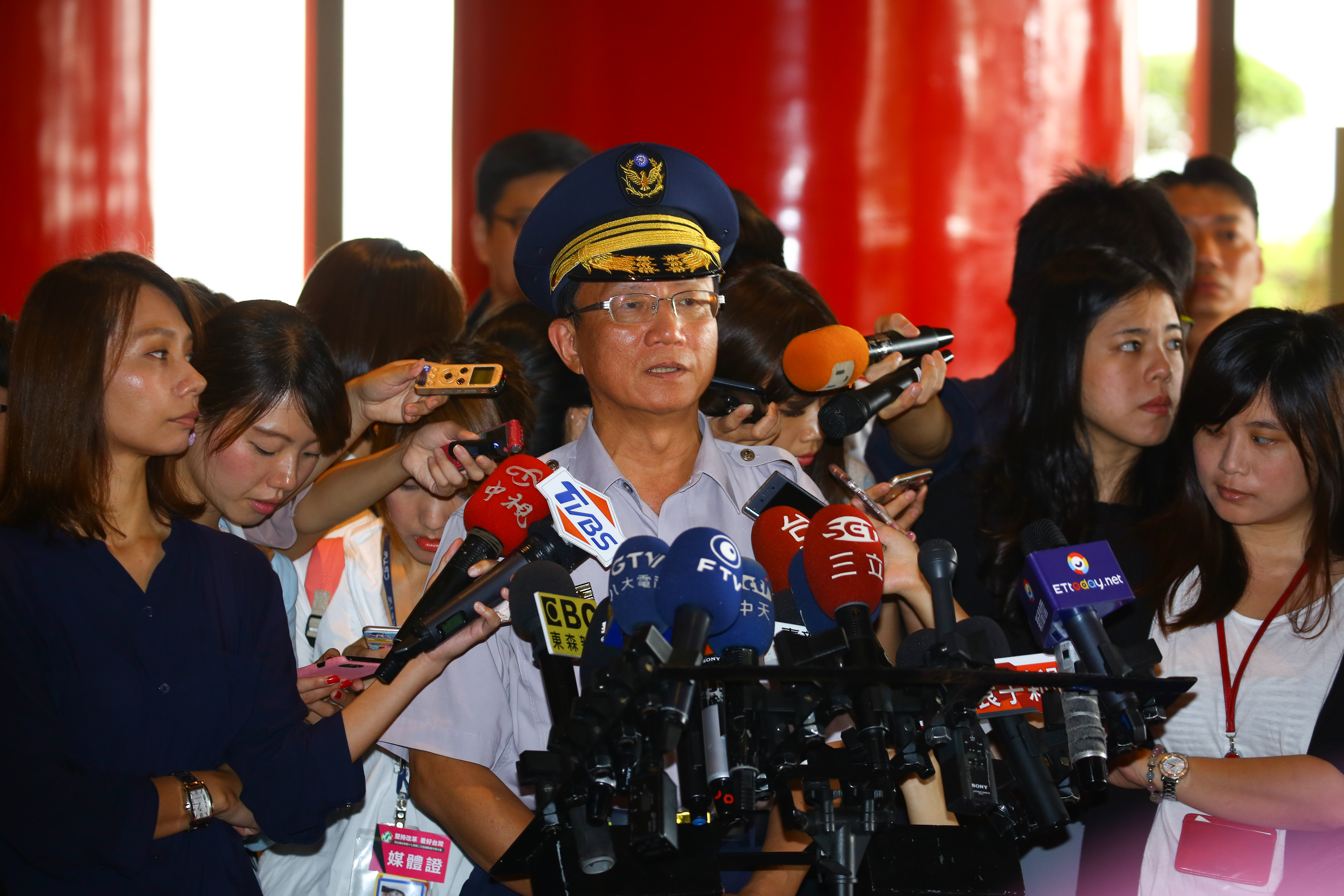 本刊今日獨家報導色情店外移到大同區，陳嘉昌回應：會加強取締。本刊資料照