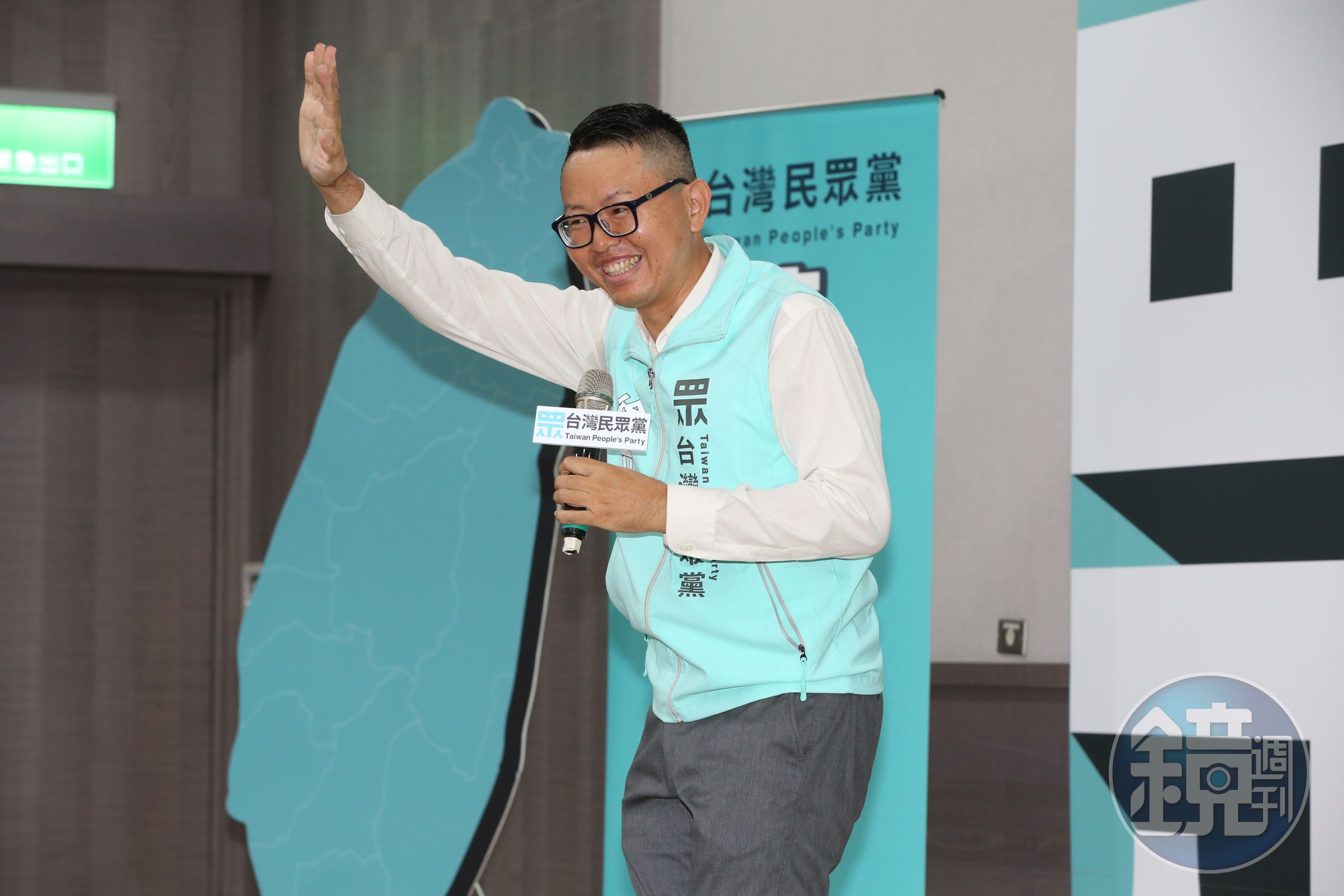 議員徐立信今日在議會上針對色情店議題，質詢台北市警察局長陳嘉昌。本刊資料照