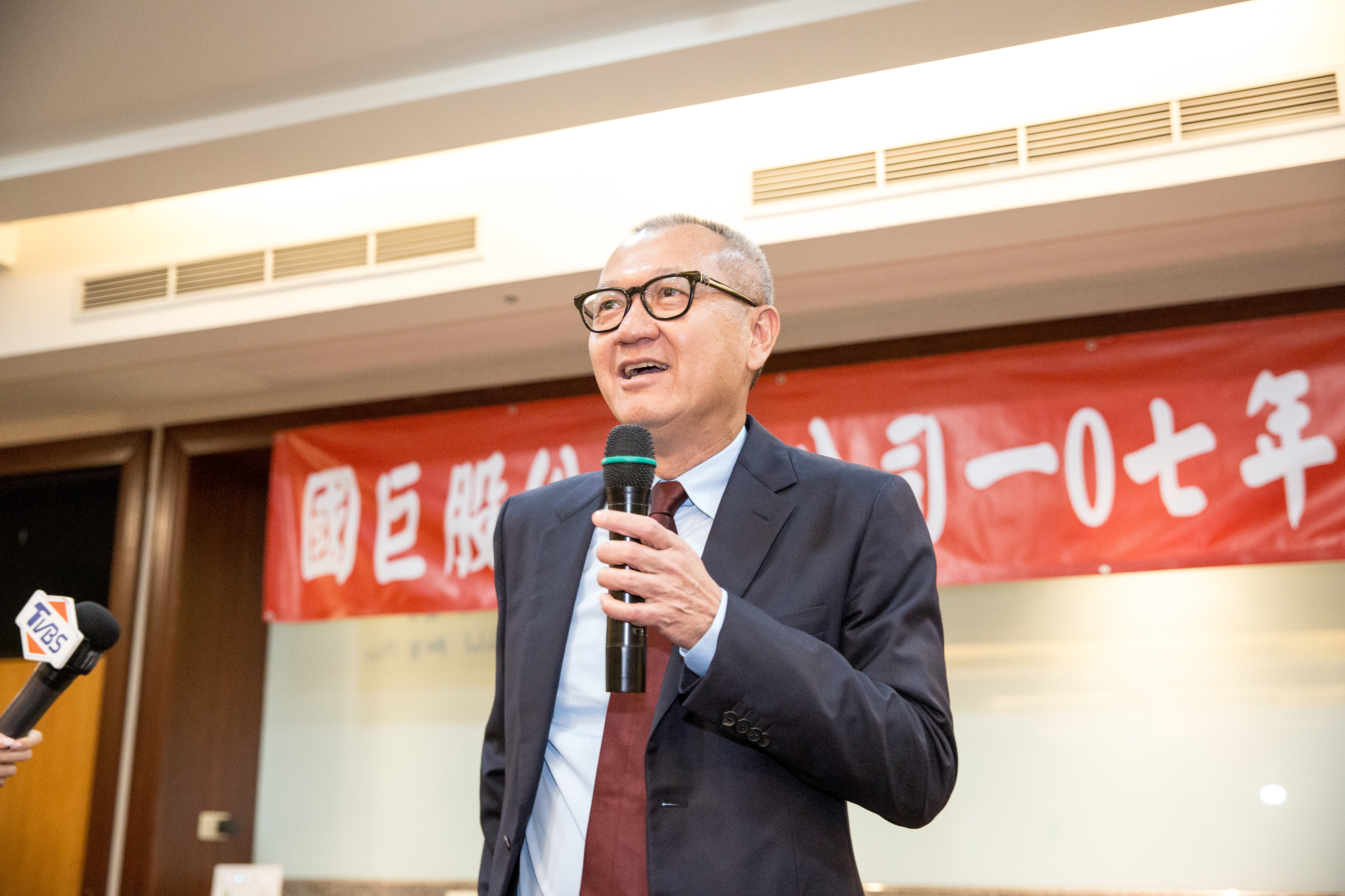 陳泰銘出手540億元收購美系同業KEMET（基美）。