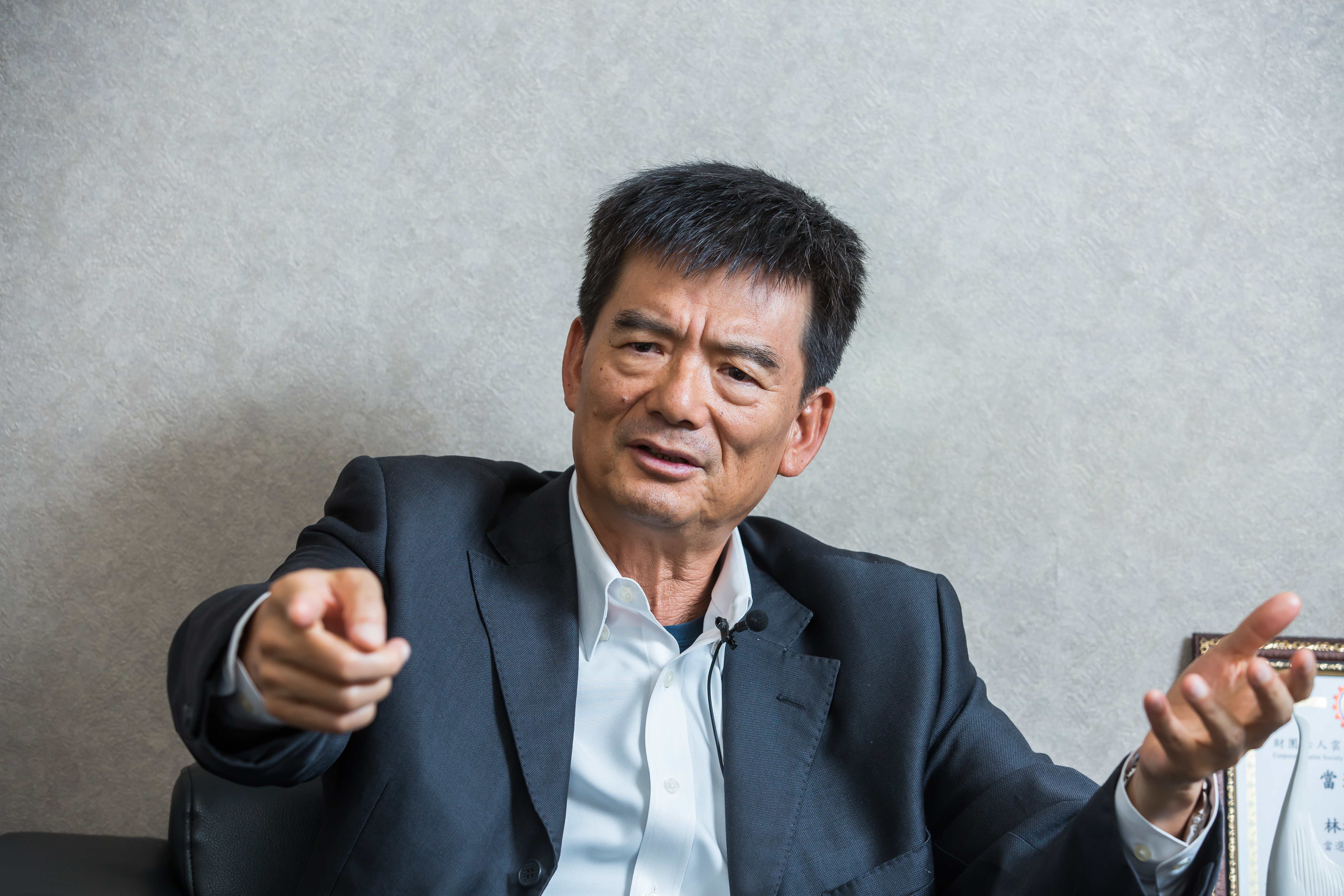 Uber條款遲不上路，台灣大車隊董事長林村田怒批政府不公。