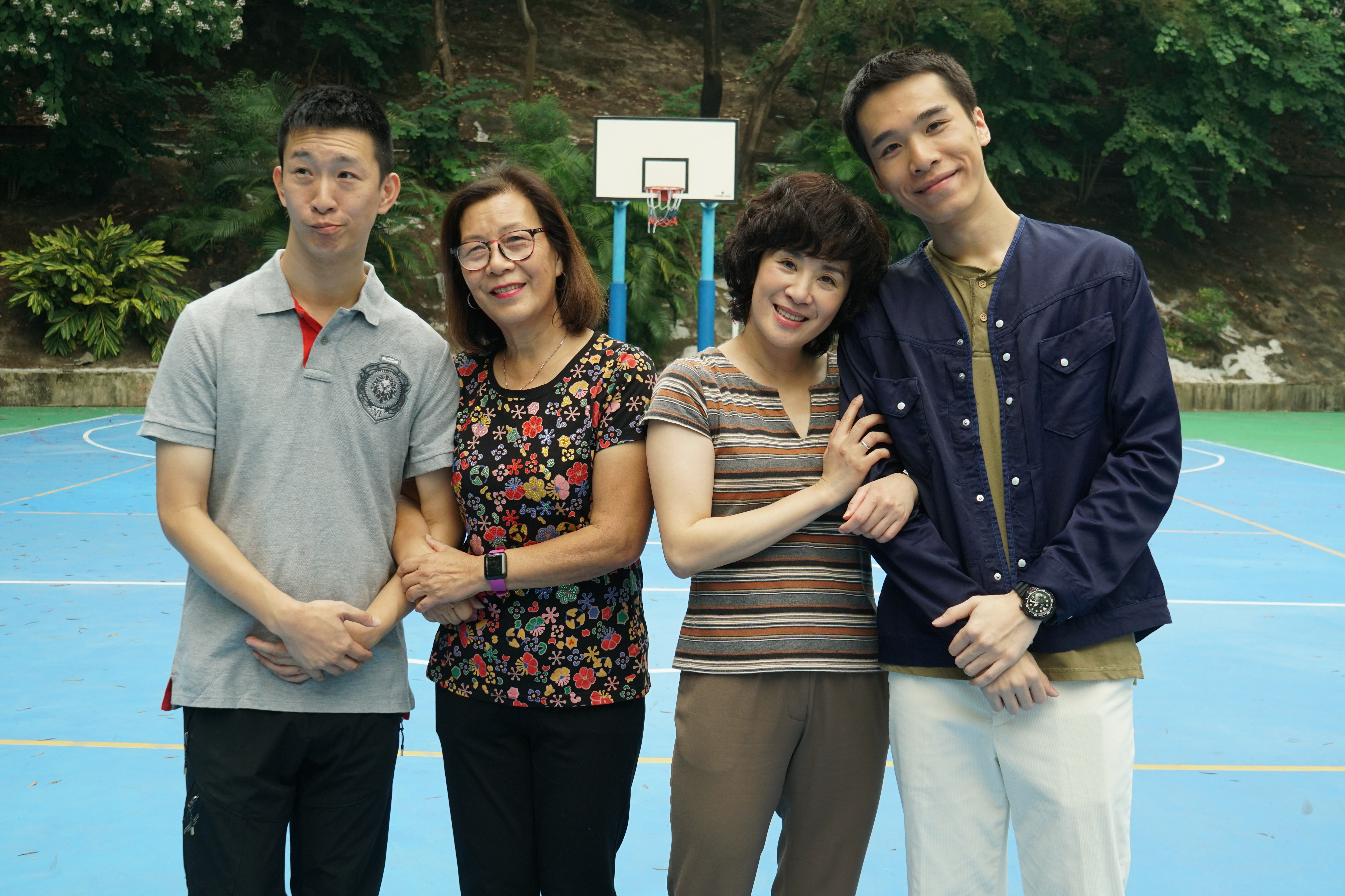 蘇樺偉的媽媽多謝比她年輕很多的吳君如能演她，也誇讚演出 蘇樺偉的演員梁仲恆比她兒子帥很多。（滾動工作室提供）