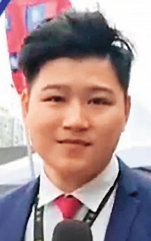 劉男在電視台主跑柯文哲及北市府路線,沒想到最後愛上了自己的採訪對象黃瀞瑩。(翻攝畫面)