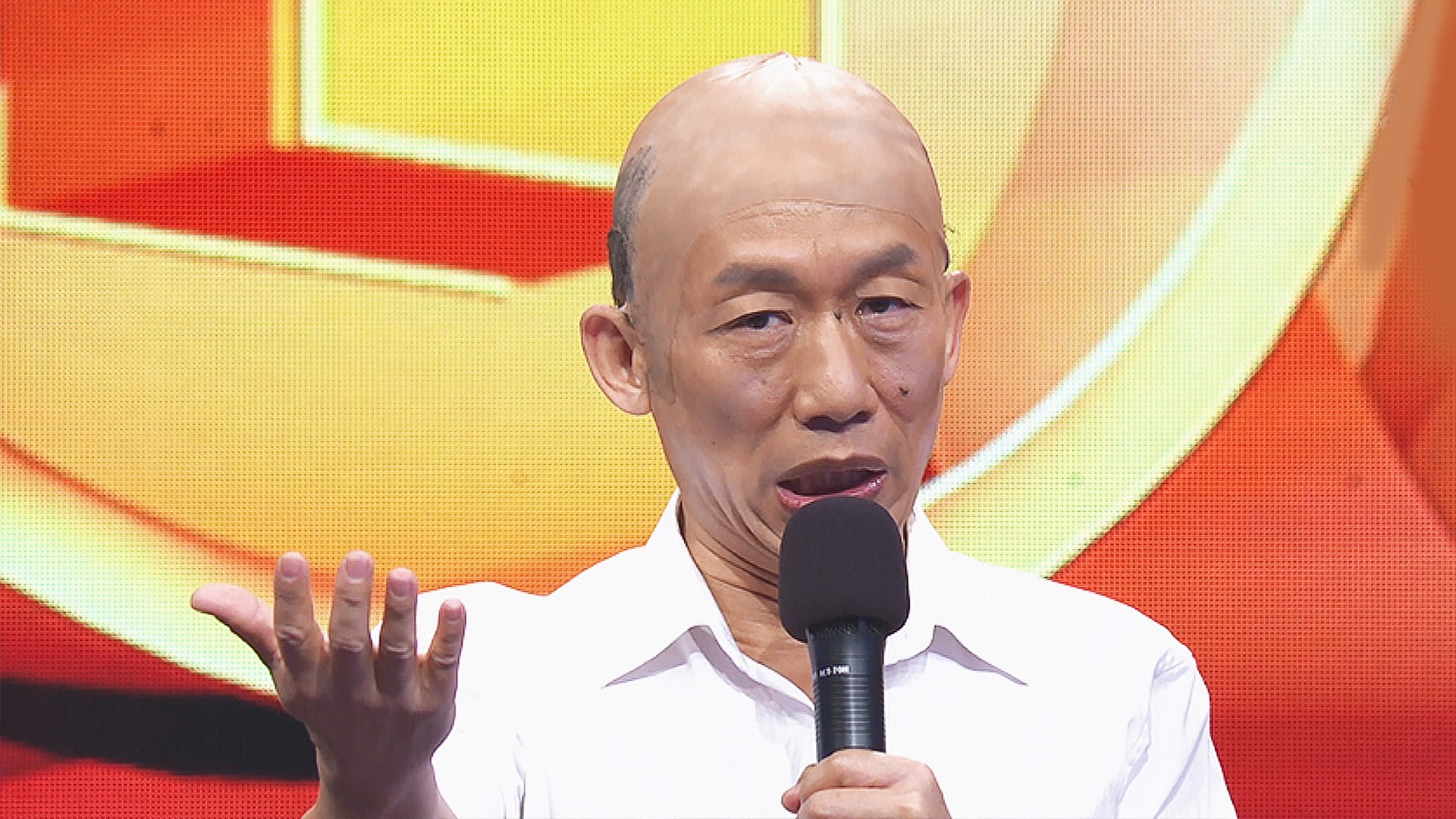 藝人郭子乾上《一呼百應》模仿韓市長。（公視提供）