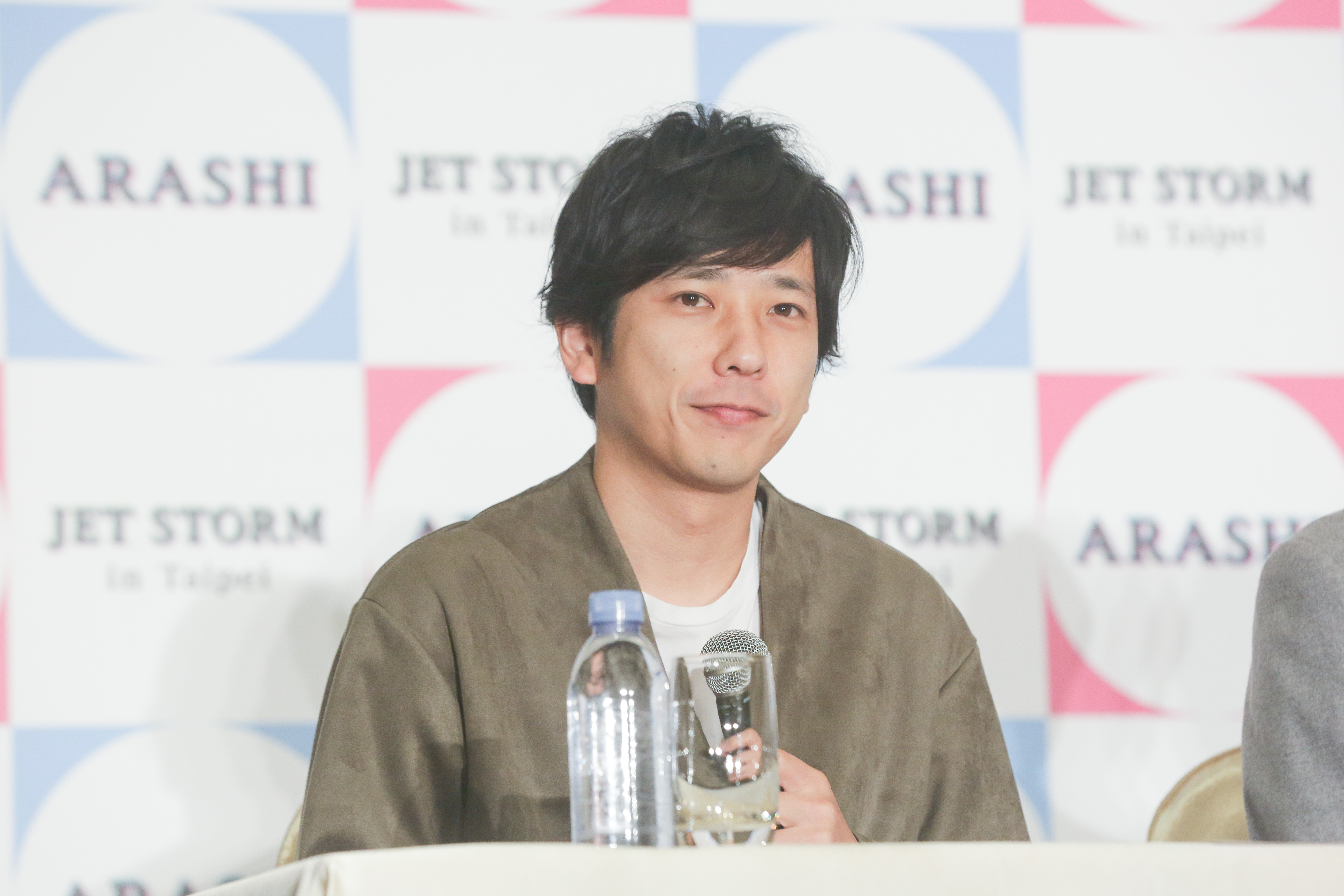 嵐成員二宮和也宣布結婚。