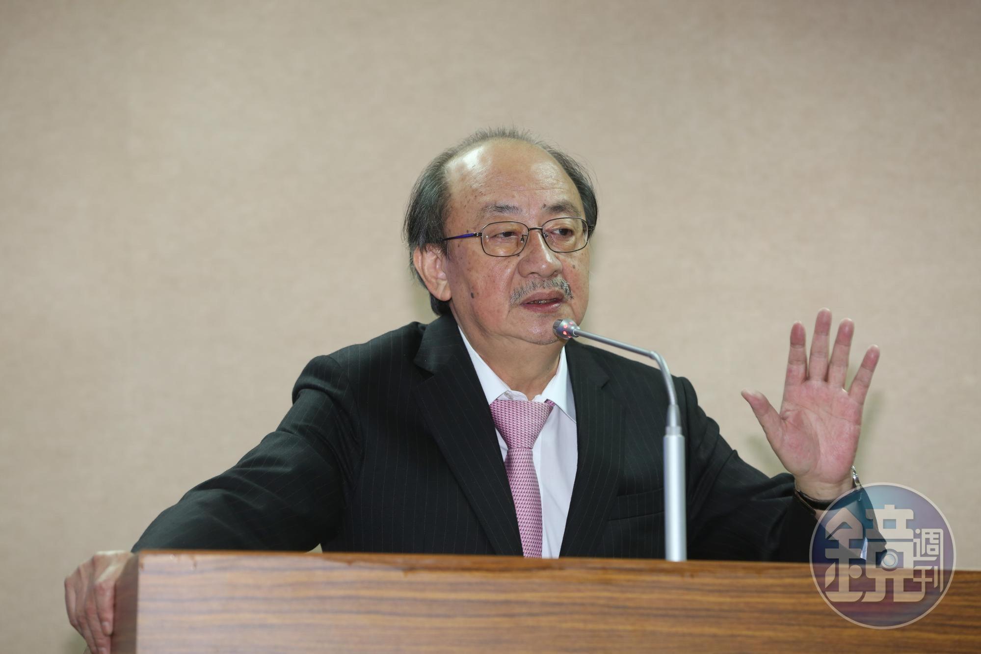 民進黨立法院黨團總召柯建銘向本刊表示，此次事件，無論委託人還是徵信業者，都已違反刑法，如果背後牽扯到境外勢力，那就「證據到哪，辦到哪」。（本刊資料照）