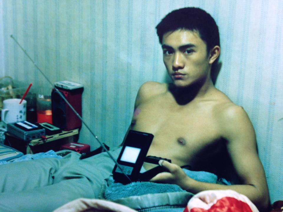 李㼈年輕時外型相當俊美,吸引許多粉絲目光。(翻攝李㼈臉書)