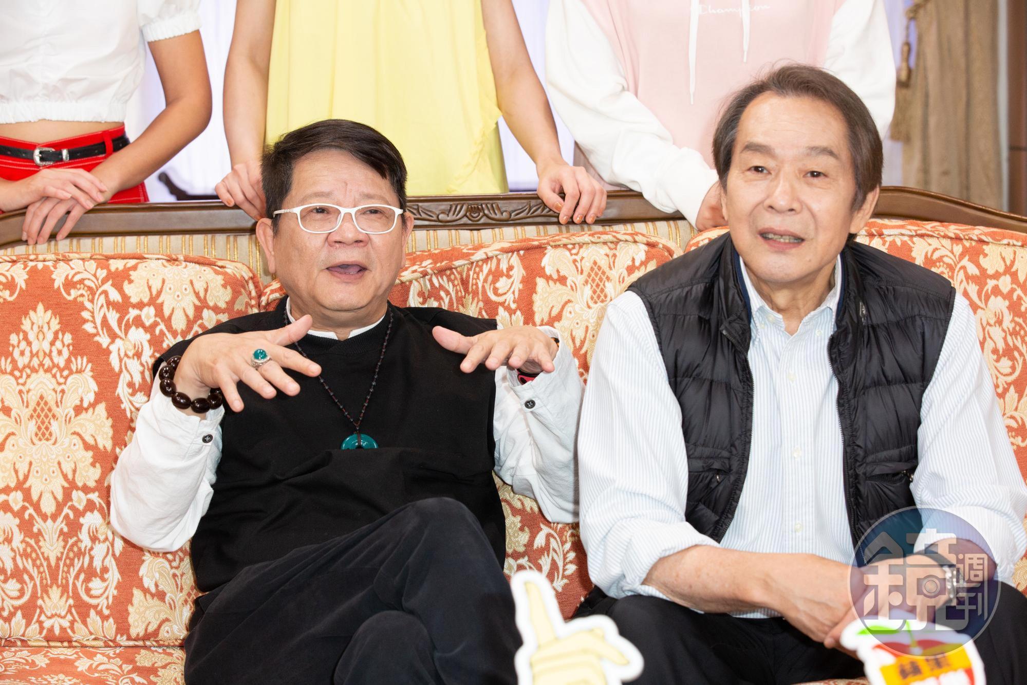 張魁特地找來情同師徒的鄭進一來演《有家雜貨店》。