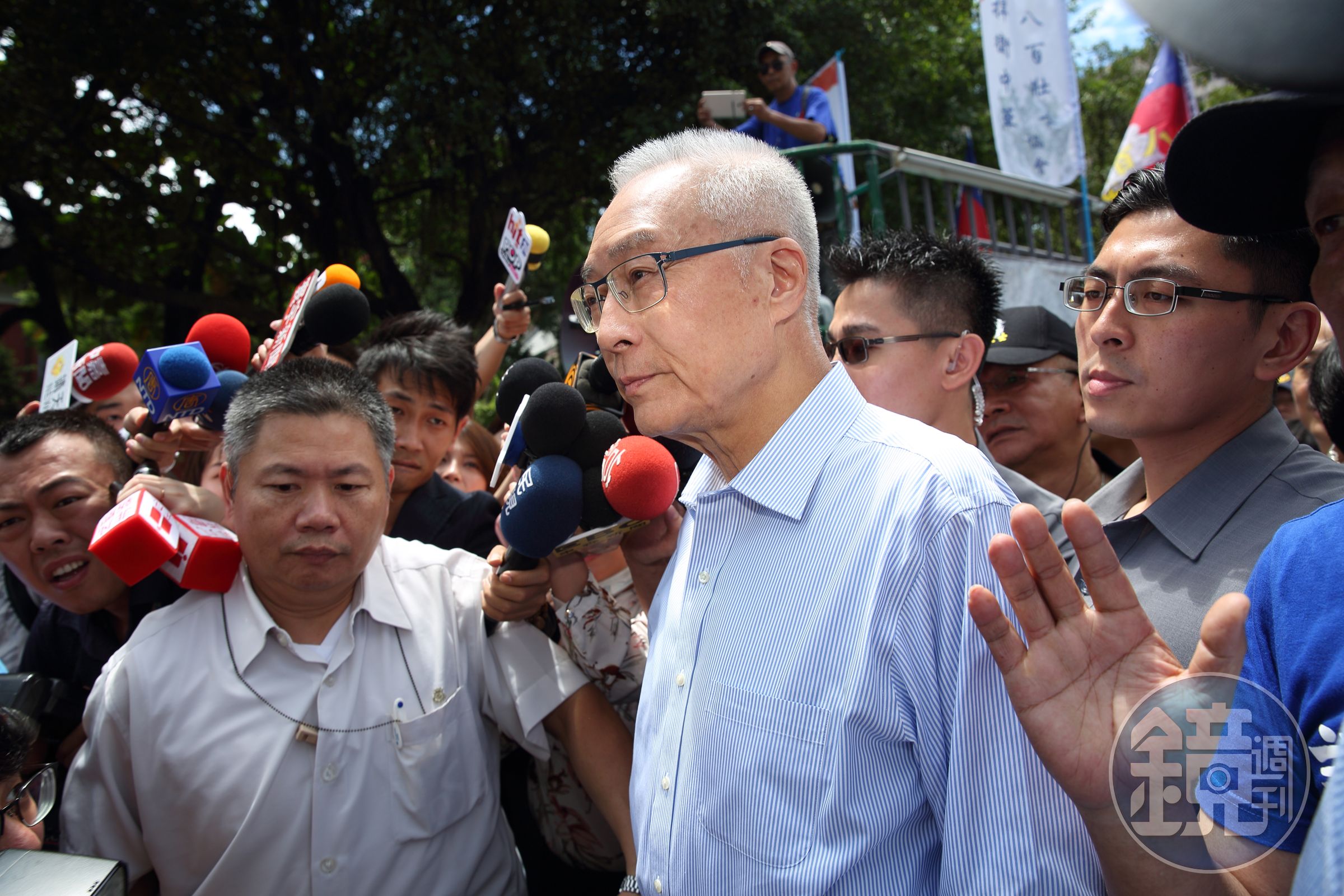 吳敦義今表示，明天會召開臨時中常會調整名單，並透露自己的排名會「往下調整」。本刊資料照