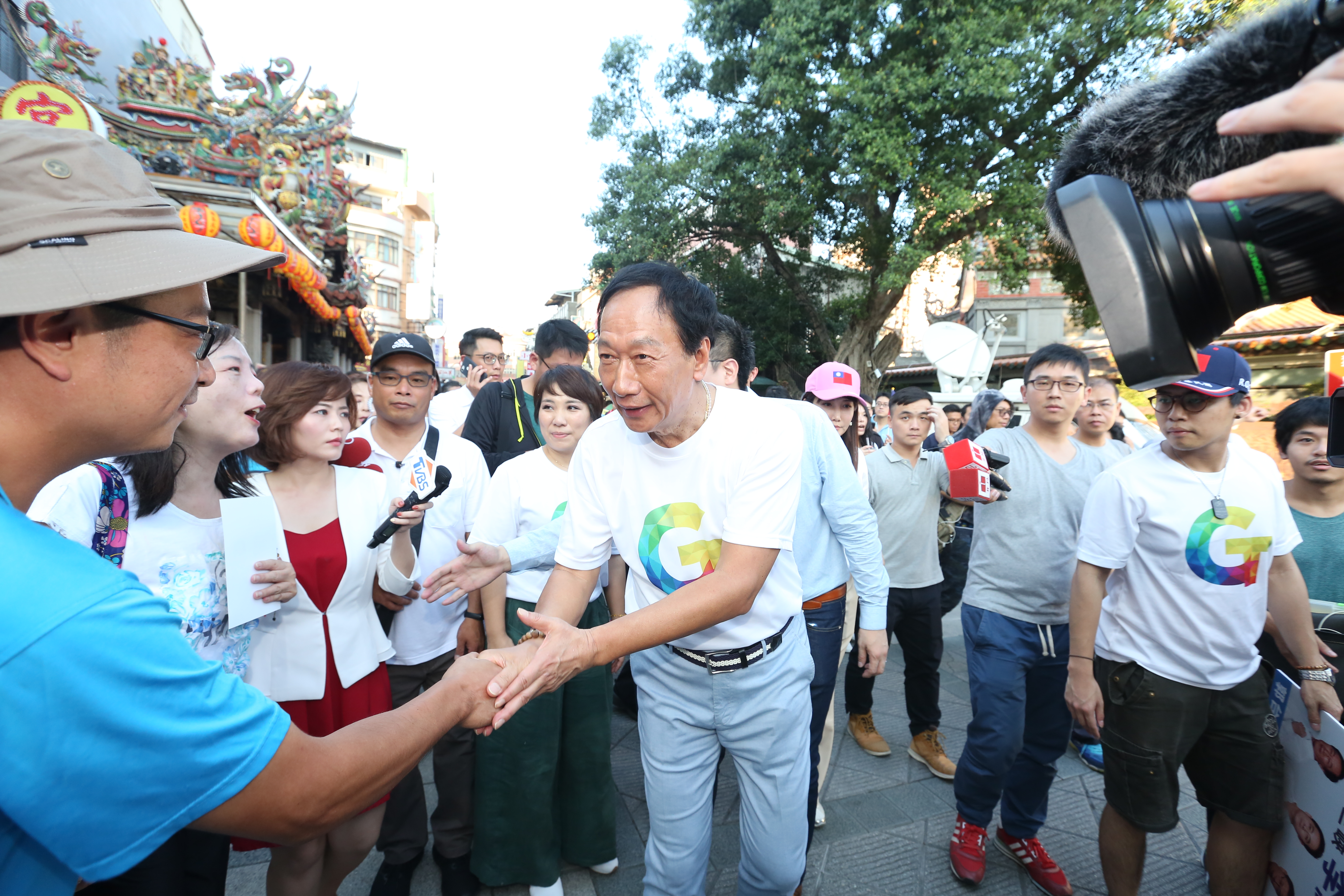 郭台銘今（14）日在臉書呼籲「政黨票請支持民眾黨、親民黨」。（資料照）