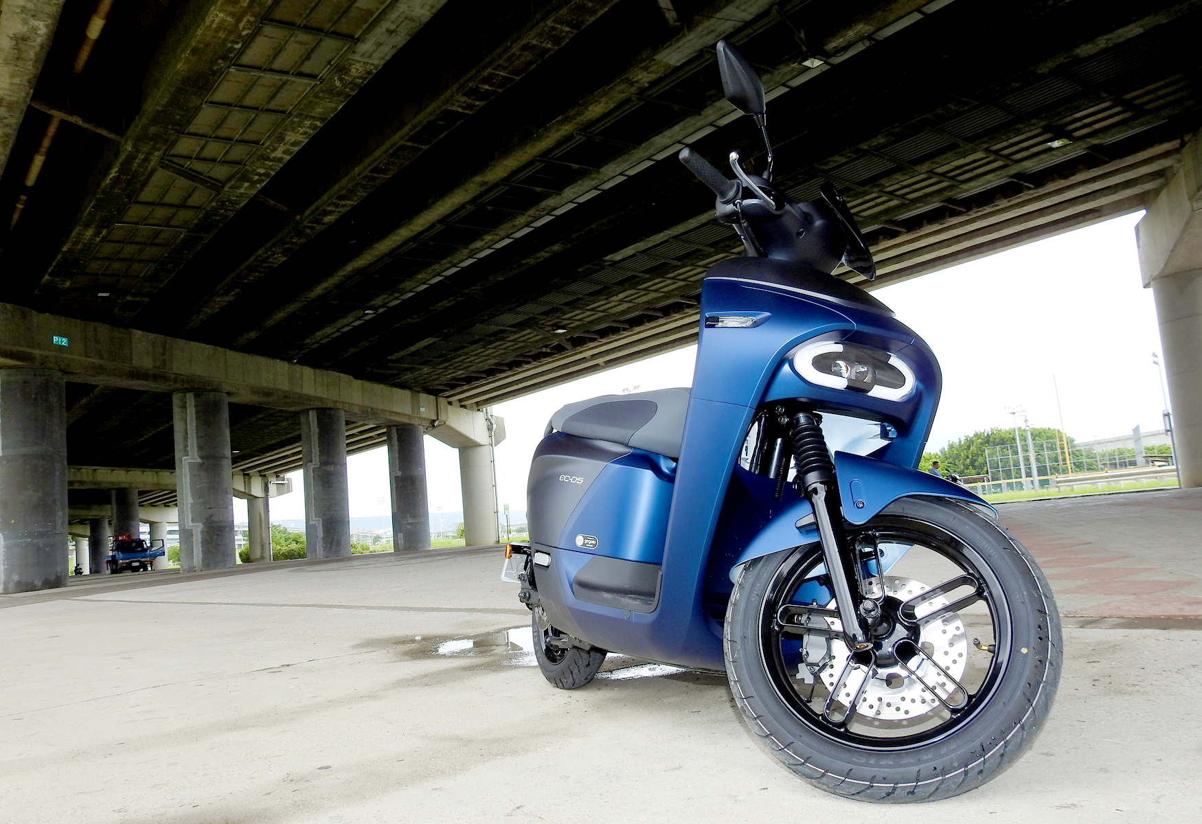 【鏡試騎】同卵異胞胎！YAMAHA EC-05試騎心得