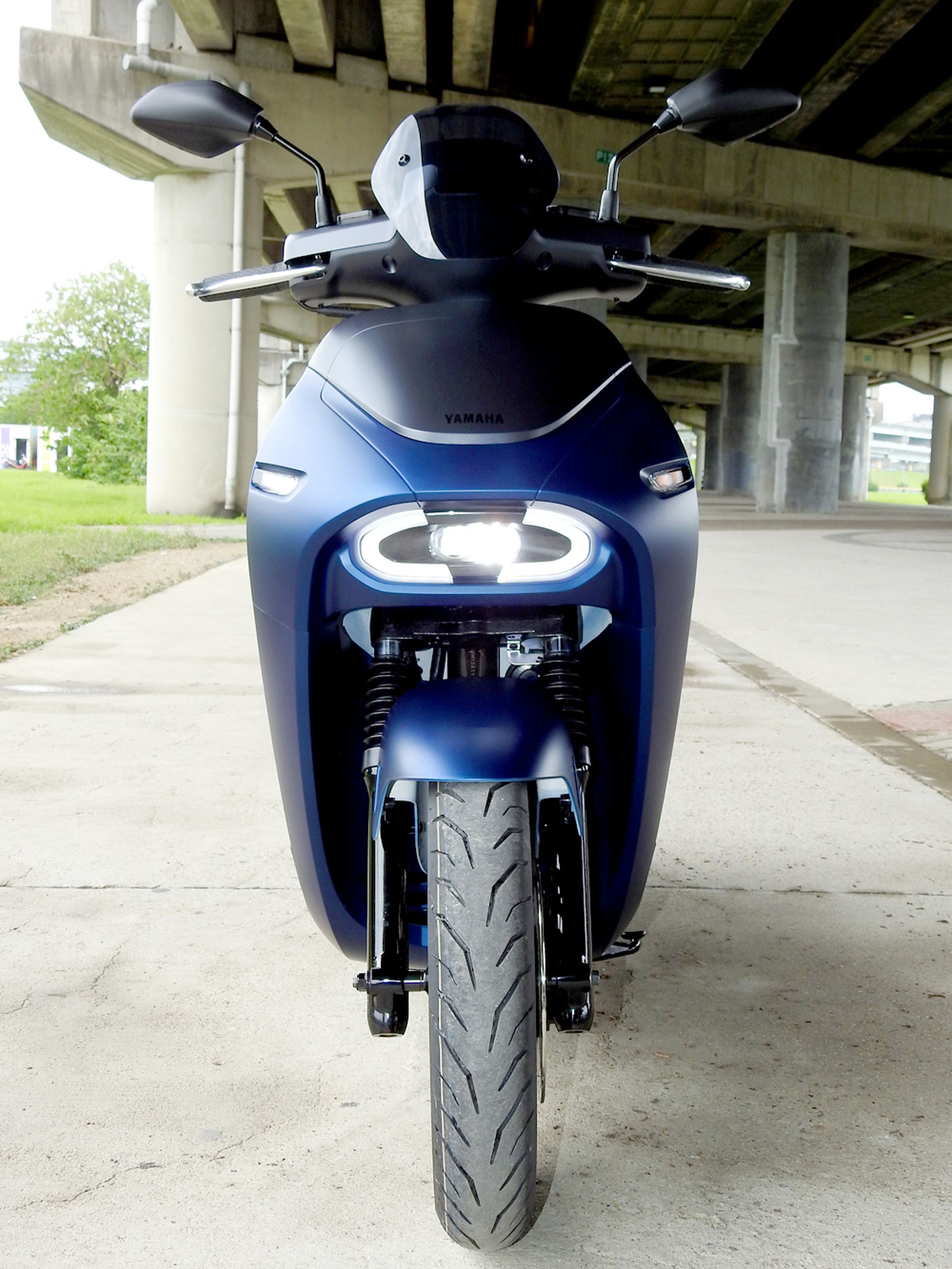 類海洋生物的車頭設計，與Gogoro S2的萌系風格截然不同。